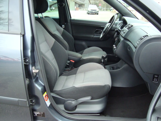 SKODA Fabia 1.2 TSI Monte Carlo-image-7