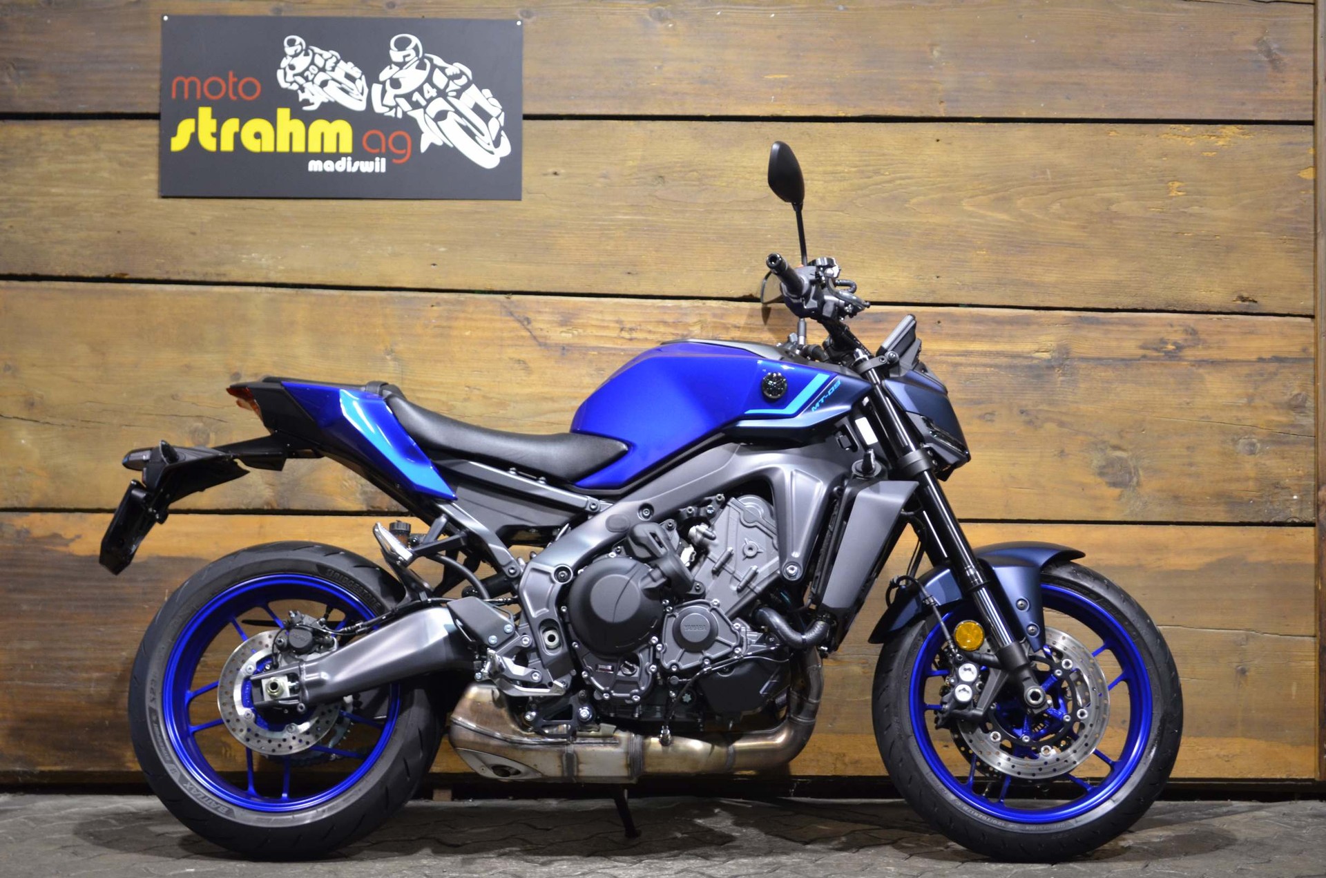 YAMAHA MT-09 ABS Y-AMT-image-1