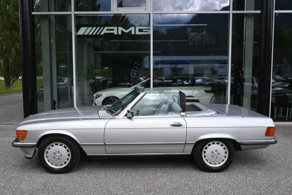 MERCEDES-BENZ SL 500-showroom-element-1
