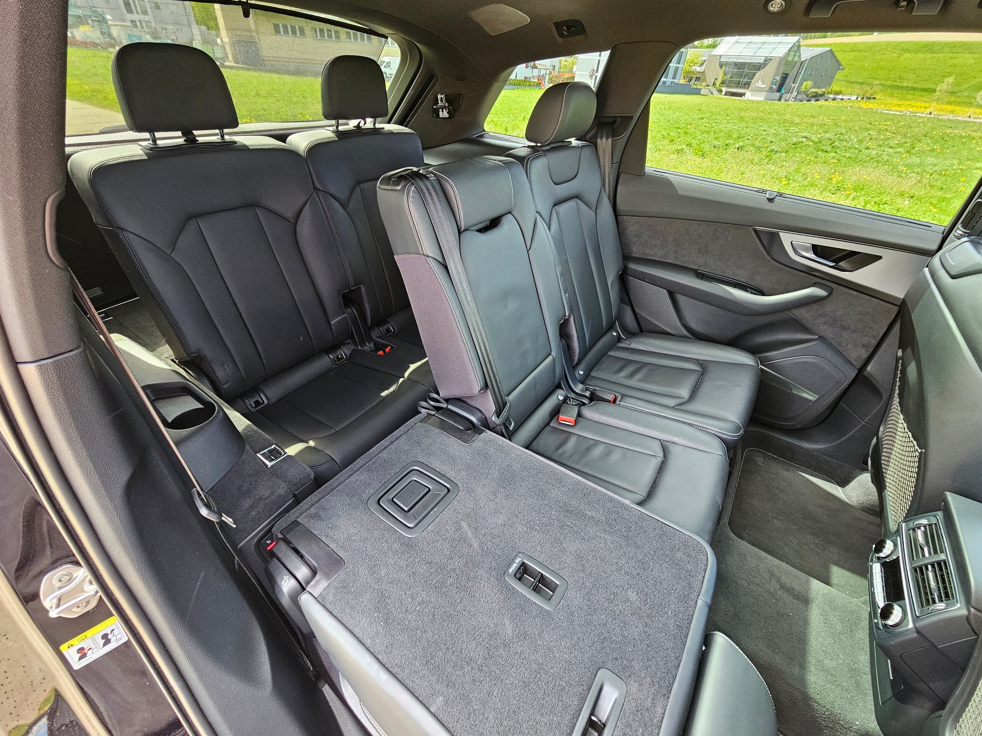 AUDI Q7 3.0 TDI quattro tiptronic-image-22