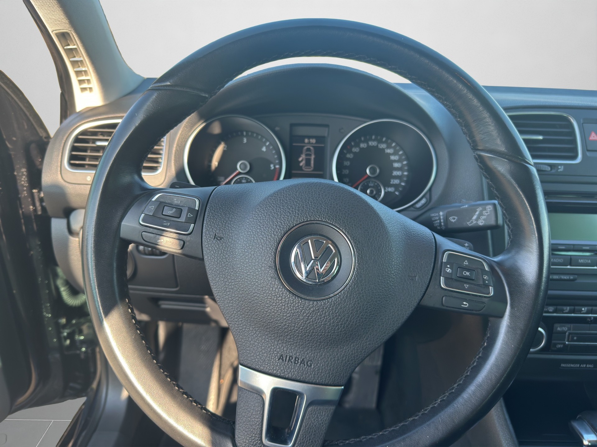 VW Golf 1.6 TDI BlueMotion Technology Comfortline DSG-image-10