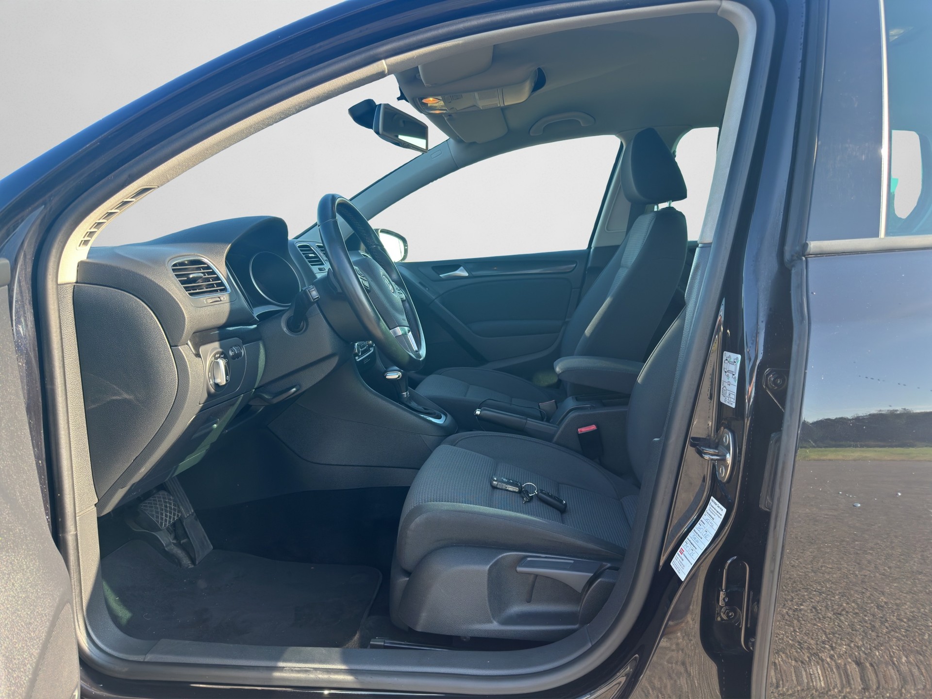 VW Golf 1.6 TDI BlueMotion Technology Comfortline DSG-image-8