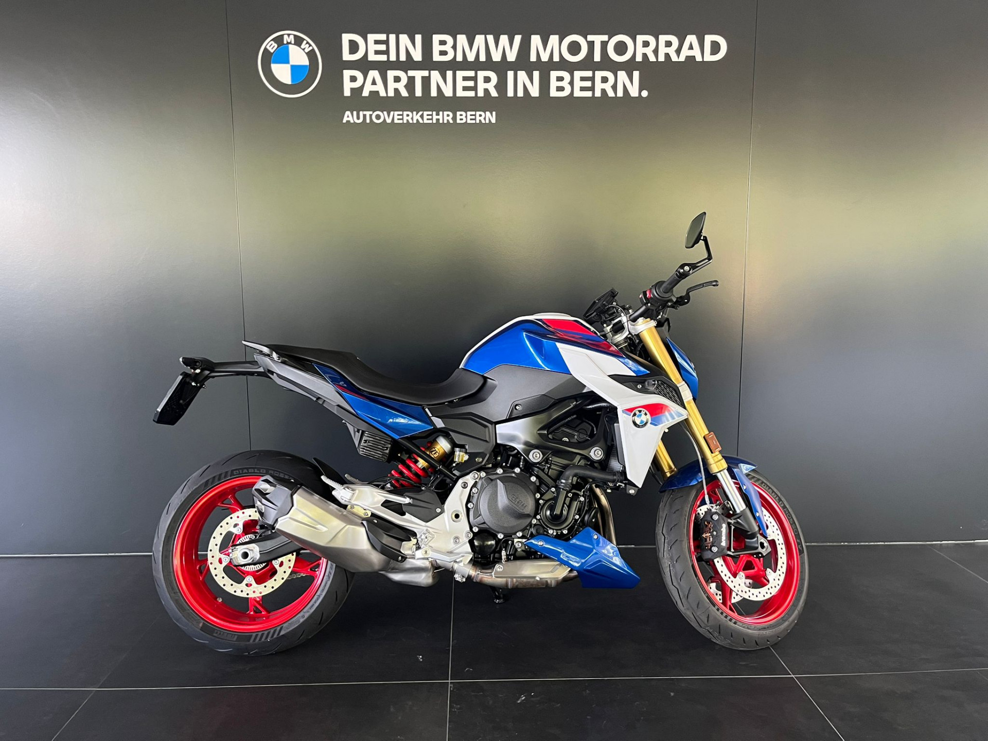BMW F 900 R-image-0