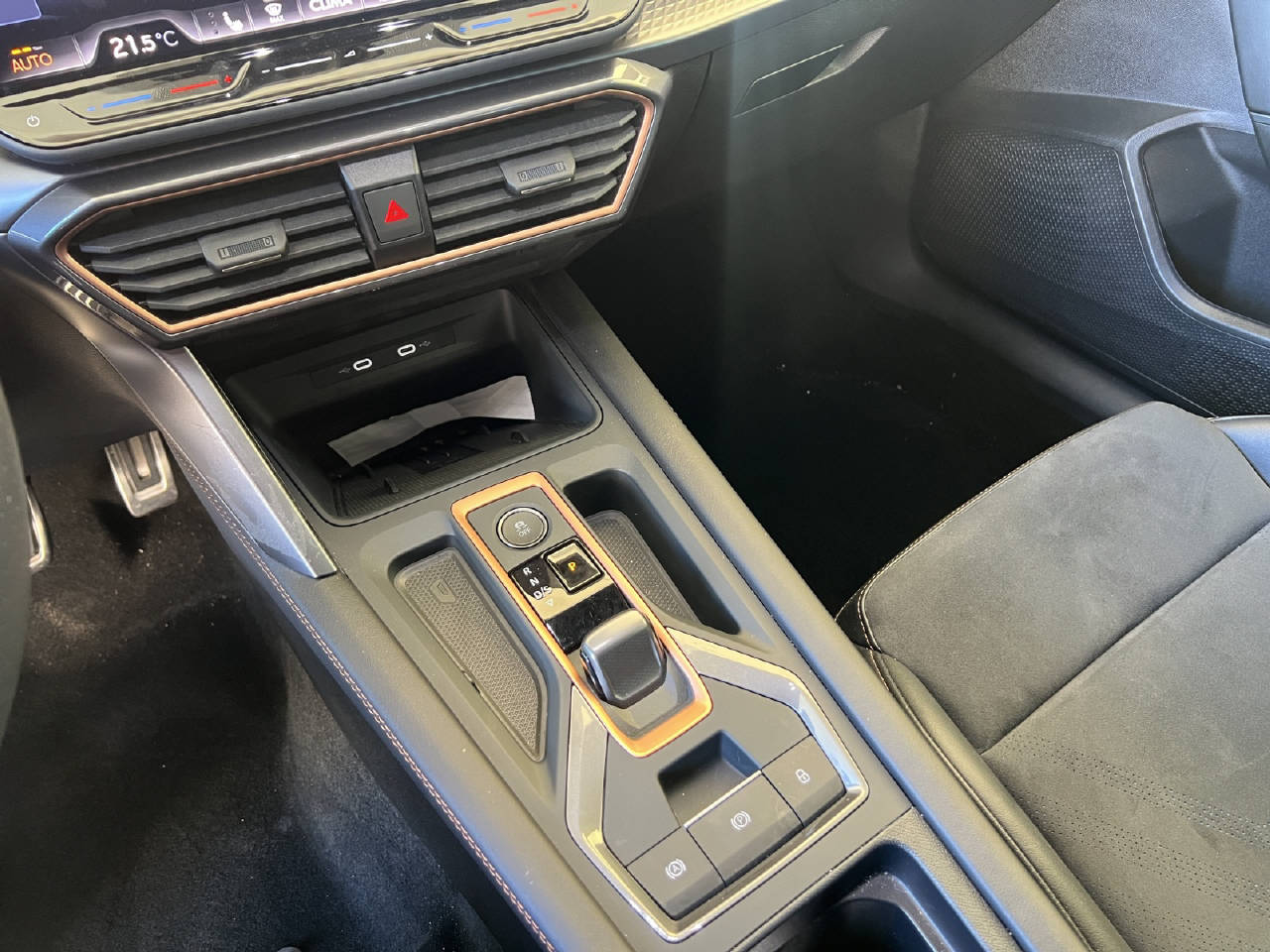 CUPRA Leon ST 2.0 TSI 333PS VZ 4Drive DSG 4X4-image-16