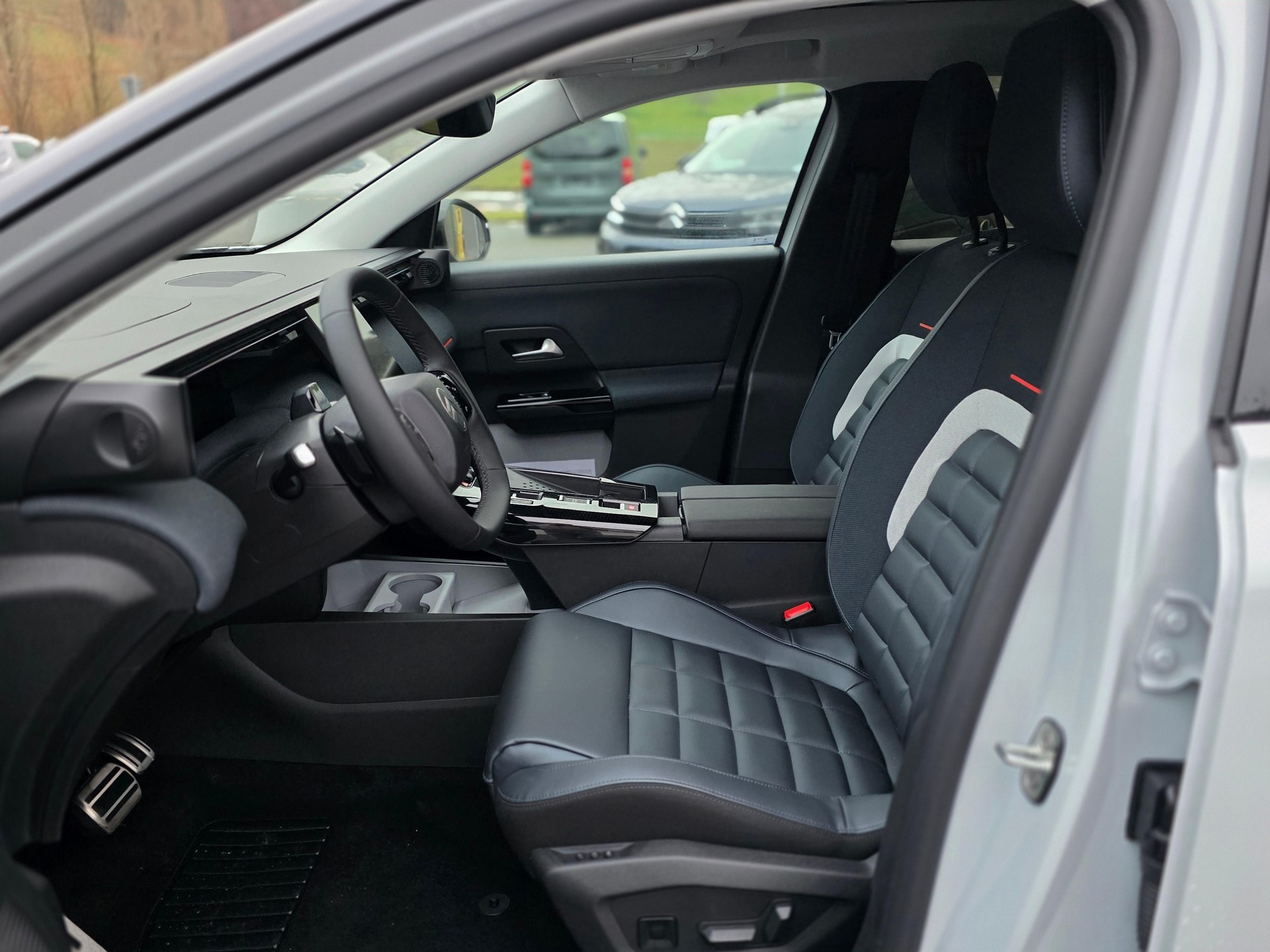 CITROEN C5 Aircross 1.2 Hybrid Max-image-8