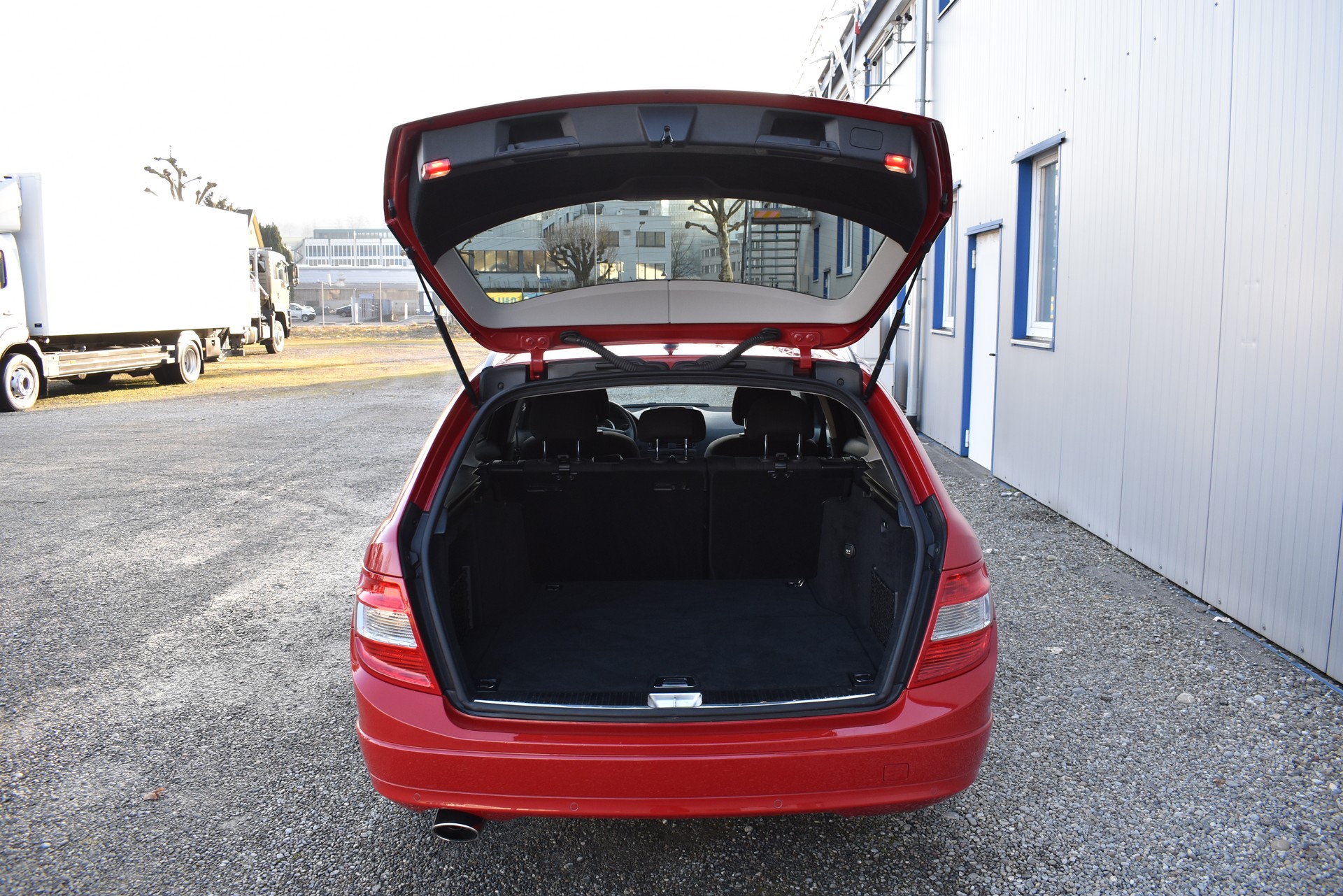 MERCEDES-BENZ C 220 CDI BlueEfficiency Automatic-image-6