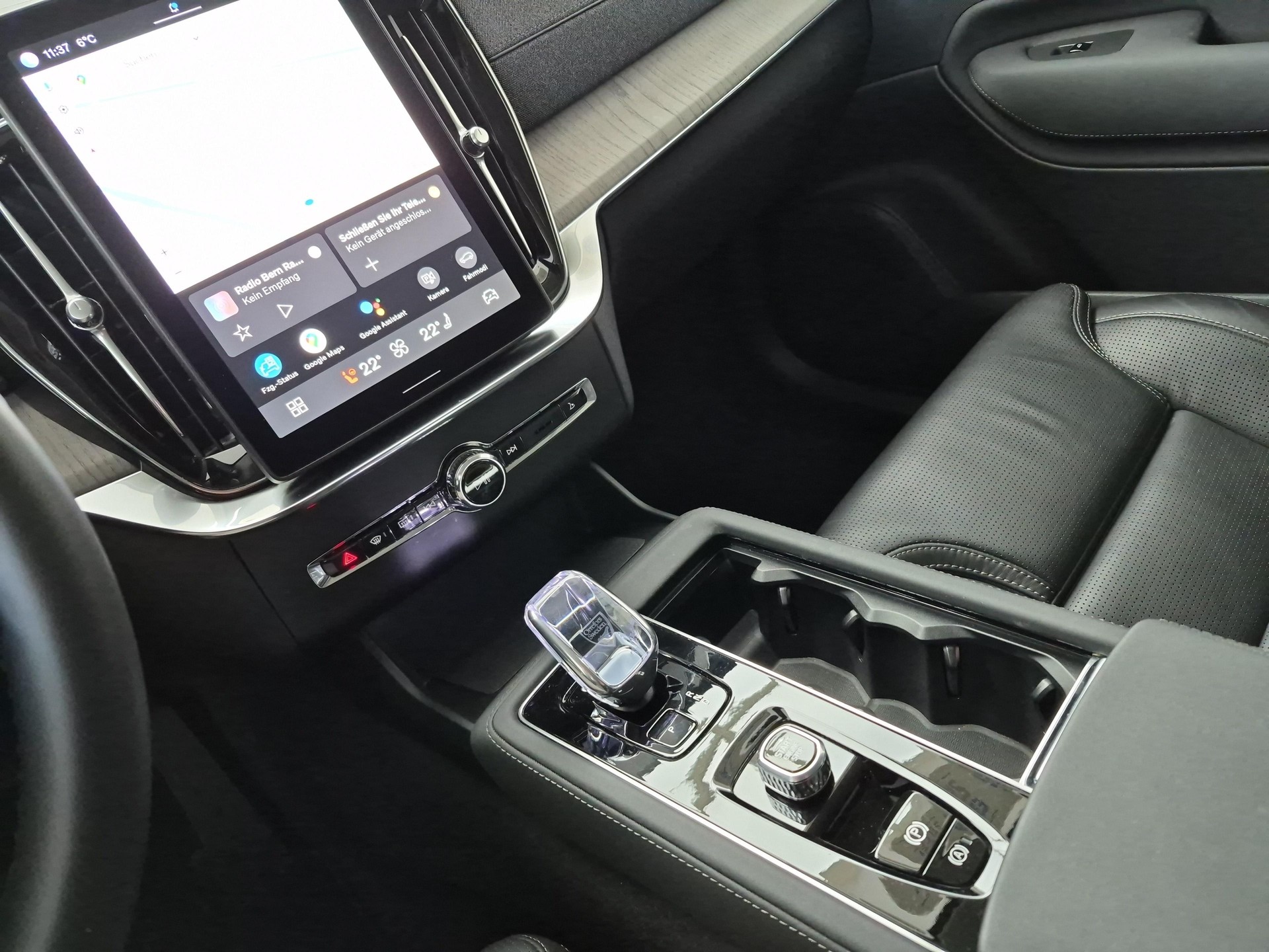 VOLVO XC90 2.0 B5 MH Plus Bright AWD / Jetzt mit attraktivem 1.9% Leasing!-image-15