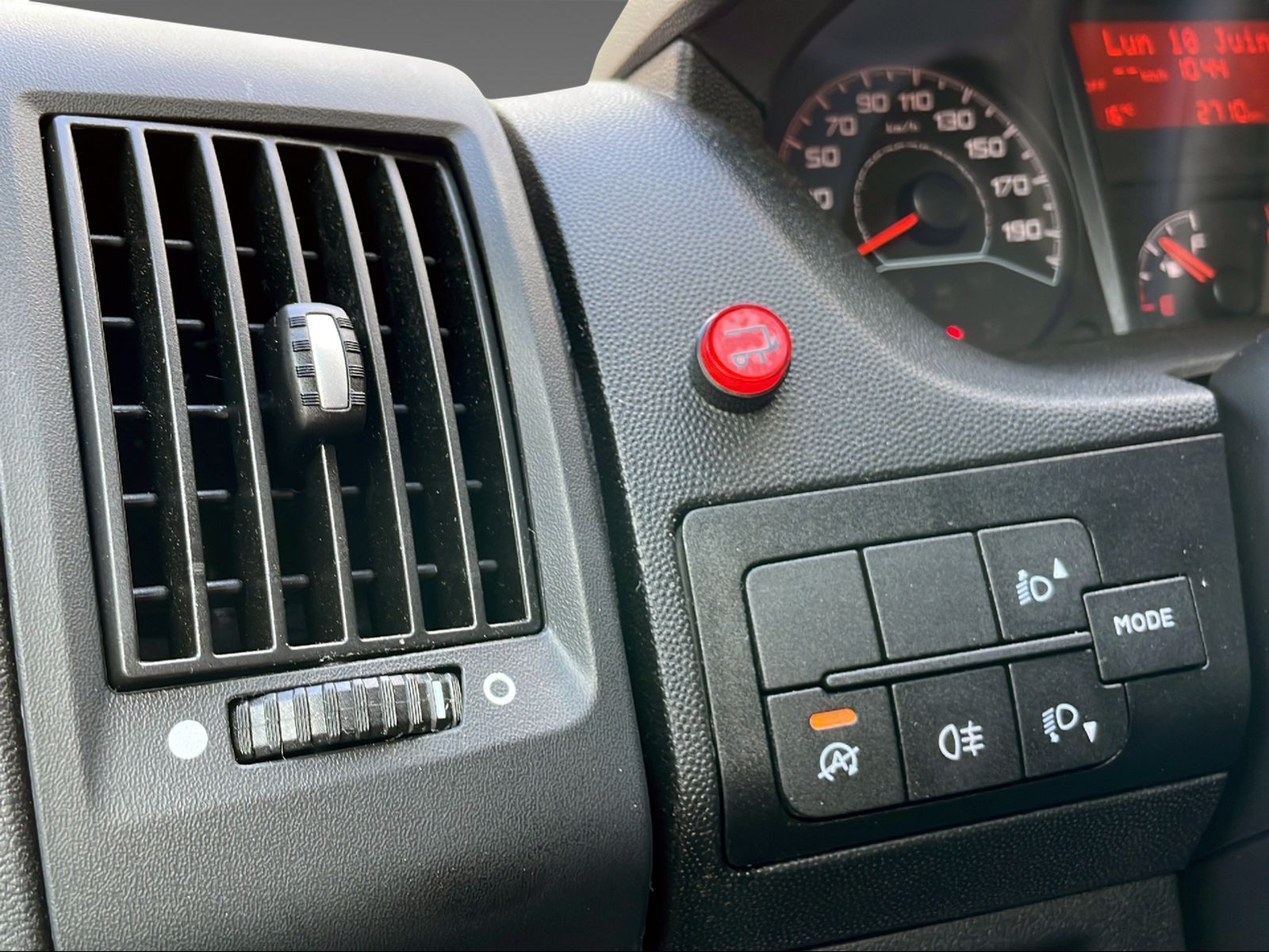 CITROEN Jumper Kab.-Ch. 35 L2 2.2 BlueHDi 165 Control Kofferaufbau mit Hebebühne-image-9