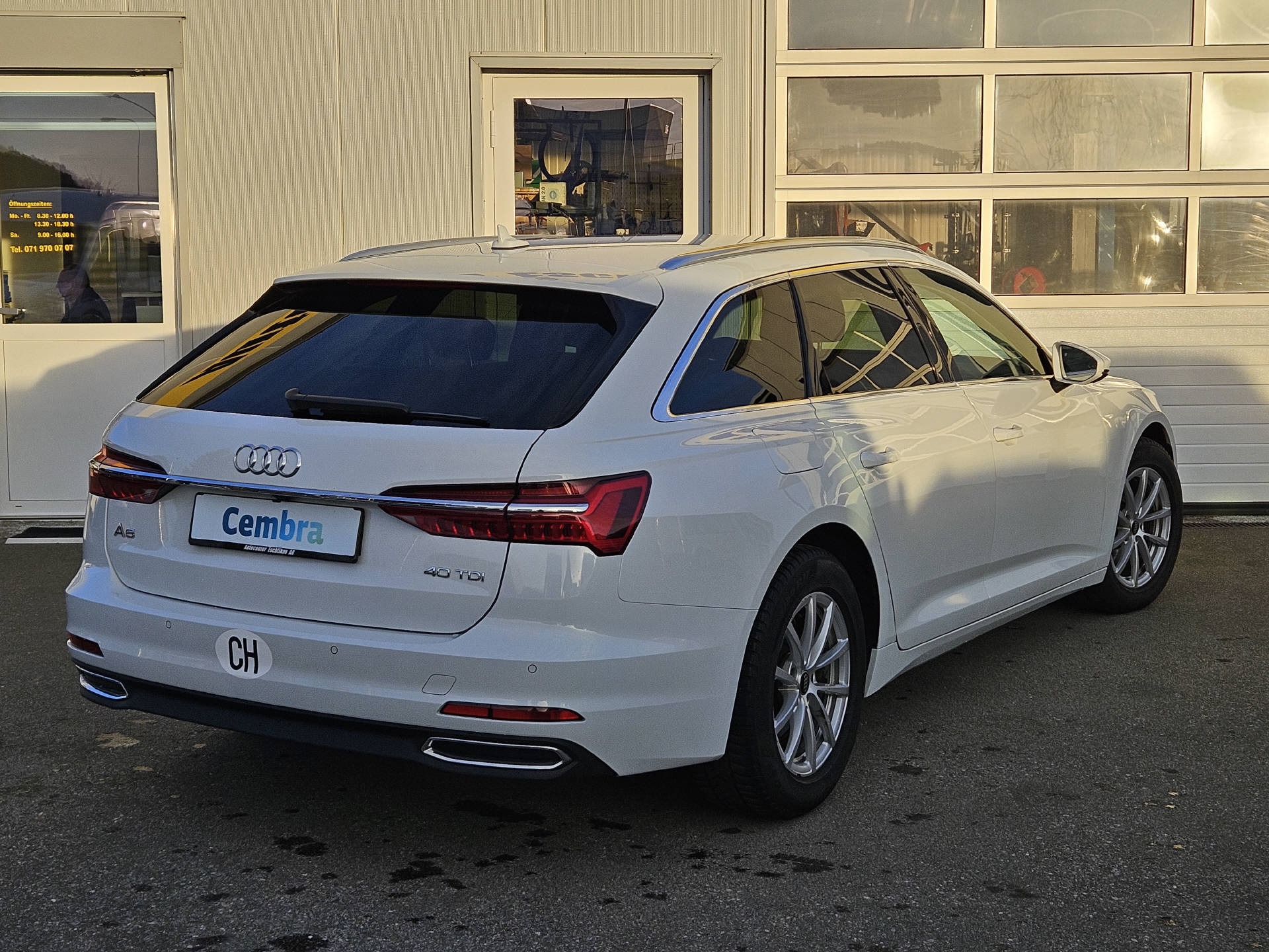 AUDI A6 Avant 2.0 40 TDI S-Tronic-image-5