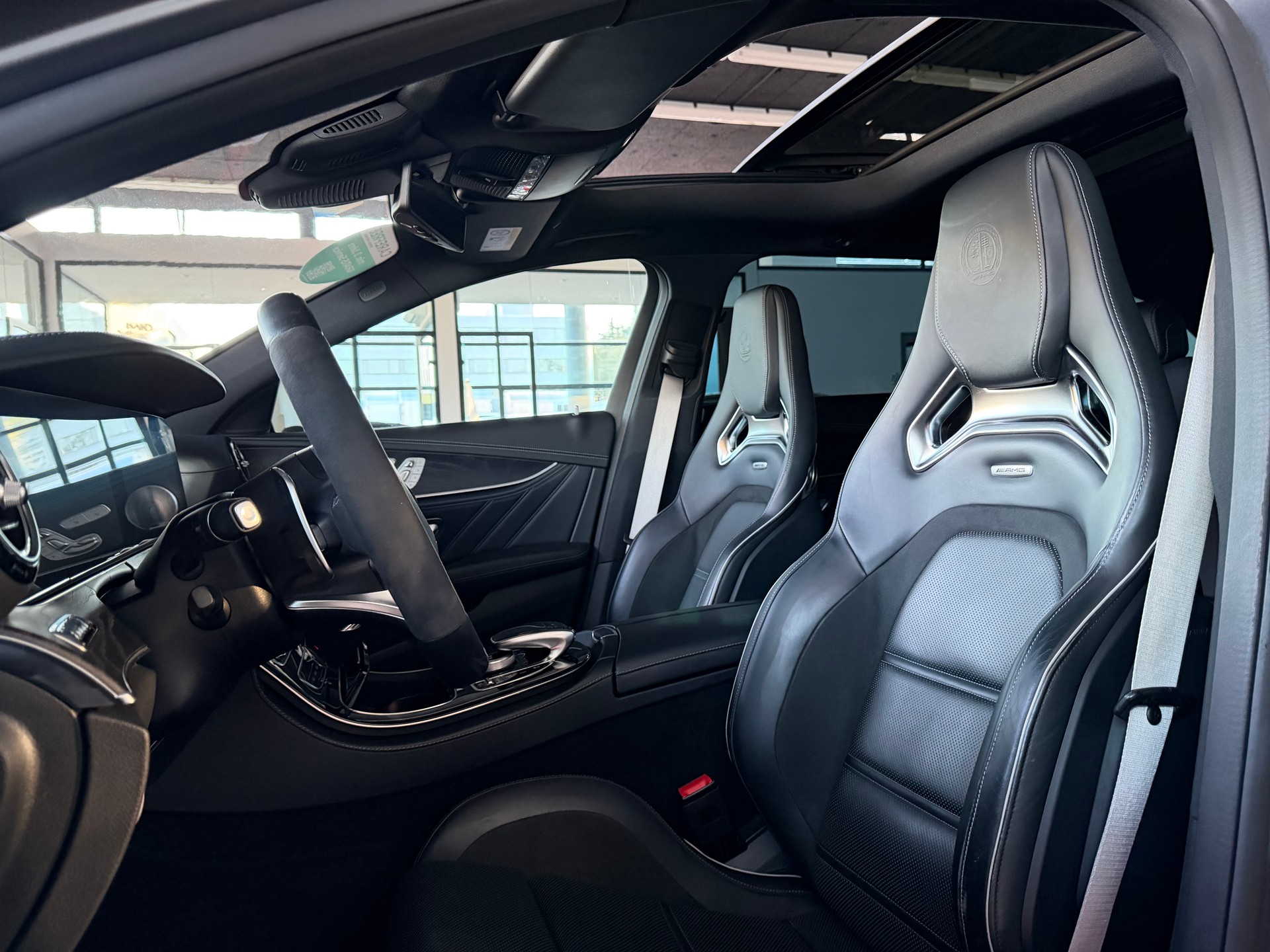 MERCEDES-BENZ E 63 AMG S 612PS 4X4 4 Matic 9G-Tronic-image-15
