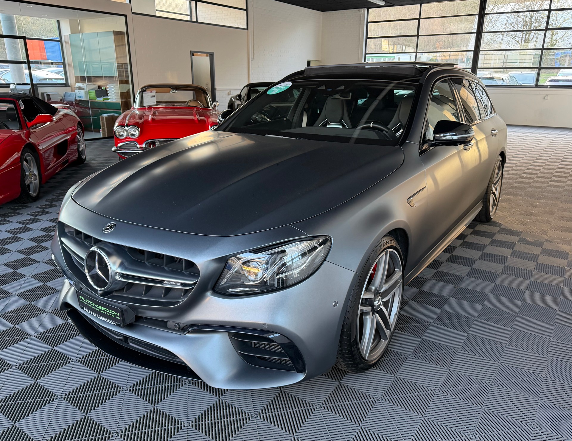 MERCEDES-BENZ E 63 AMG S 612PS 4X4 4 Matic 9G-Tronic-image-5