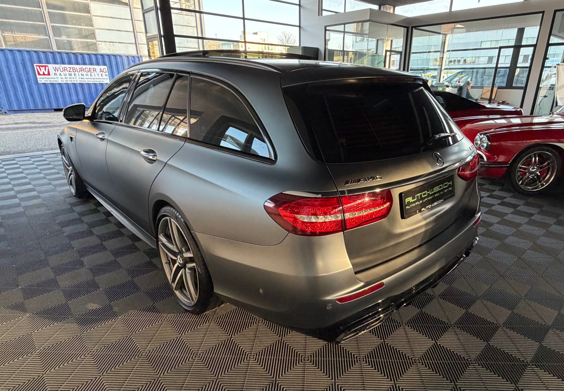 MERCEDES-BENZ E 63 AMG S 612PS 4X4 4 Matic 9G-Tronic-image-4