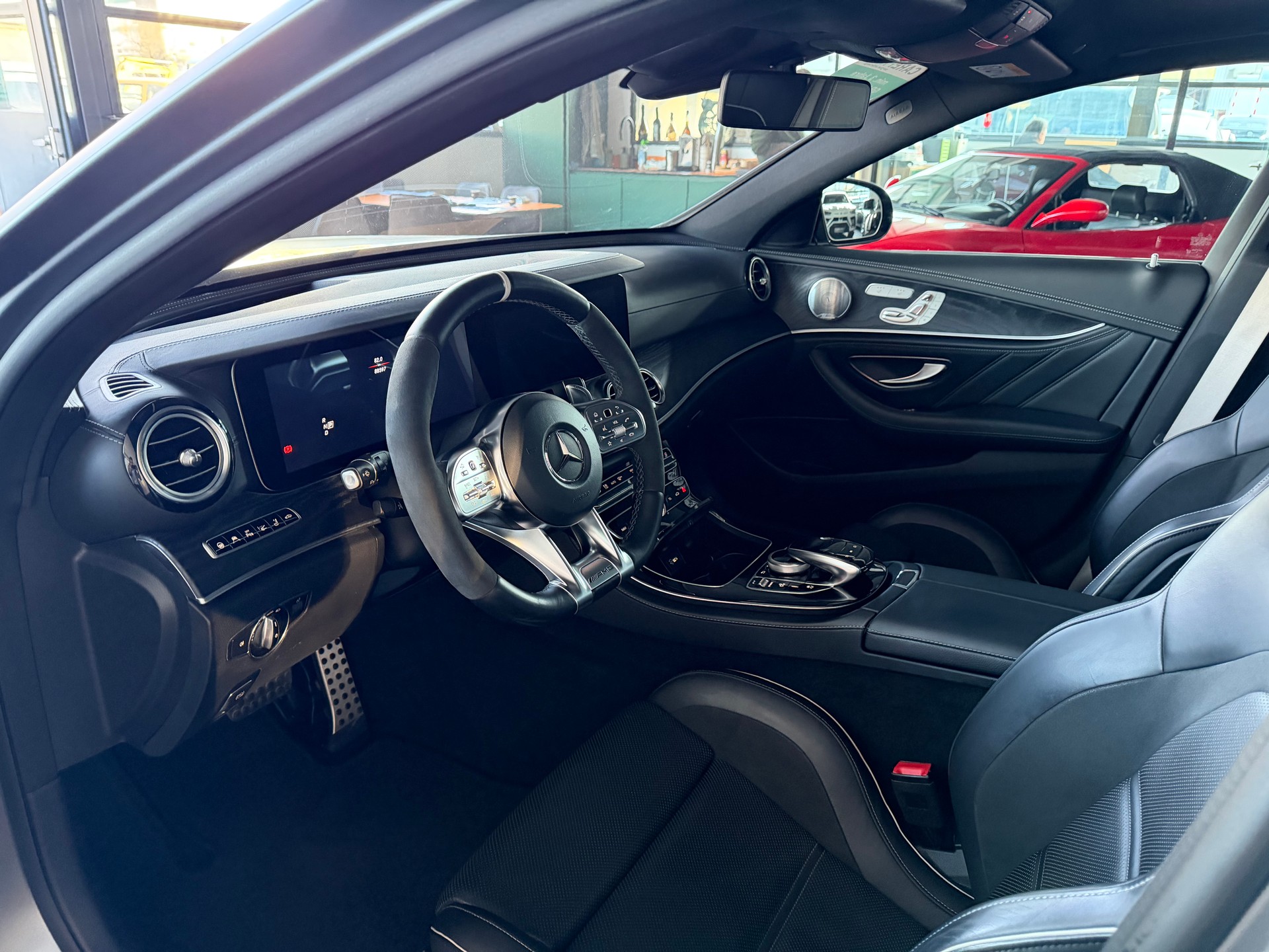 MERCEDES-BENZ E 63 AMG S 612PS 4X4 4 Matic 9G-Tronic-image-14