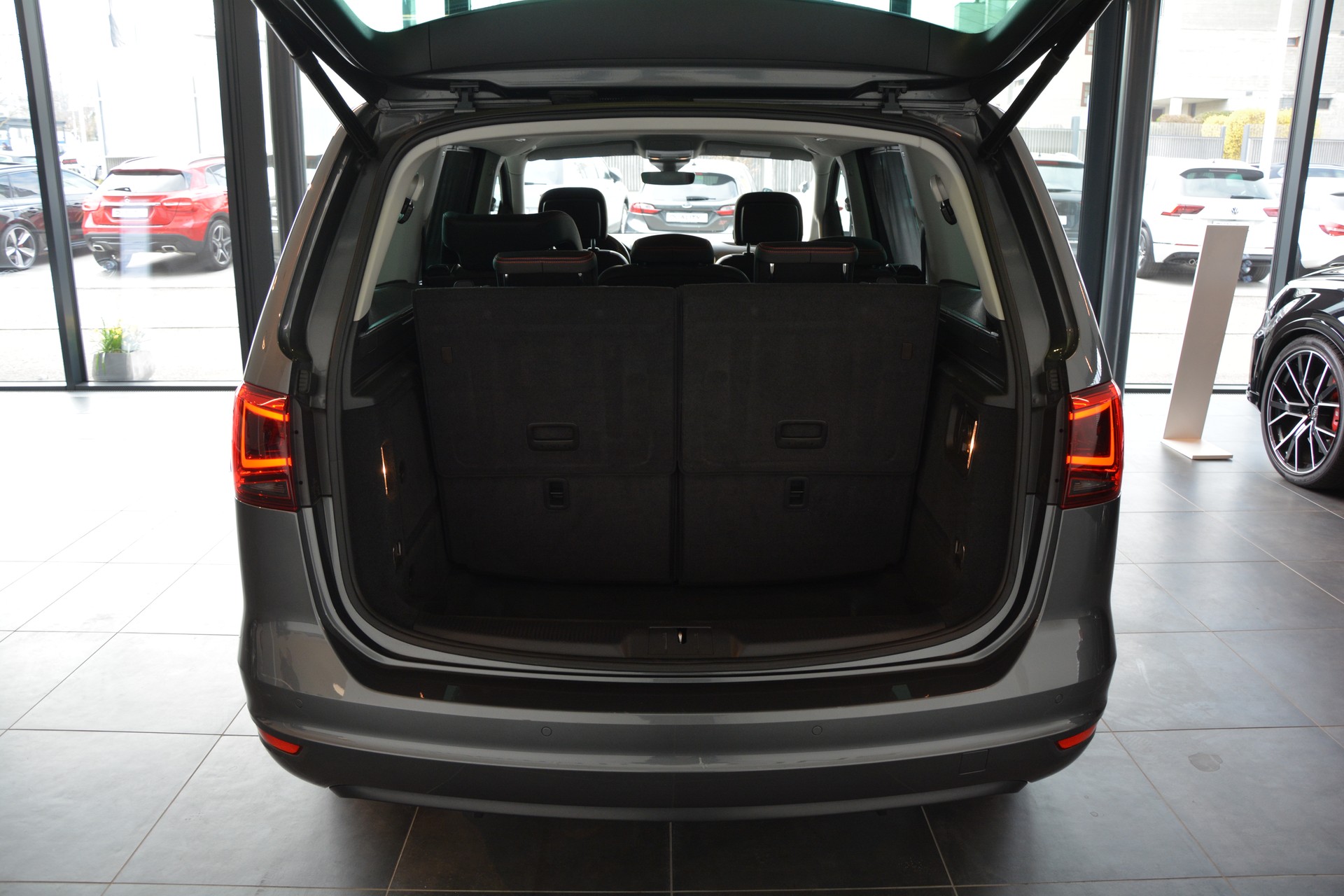 SEAT Alhambra 2.0 TDI FR Line 4Drive-image-16