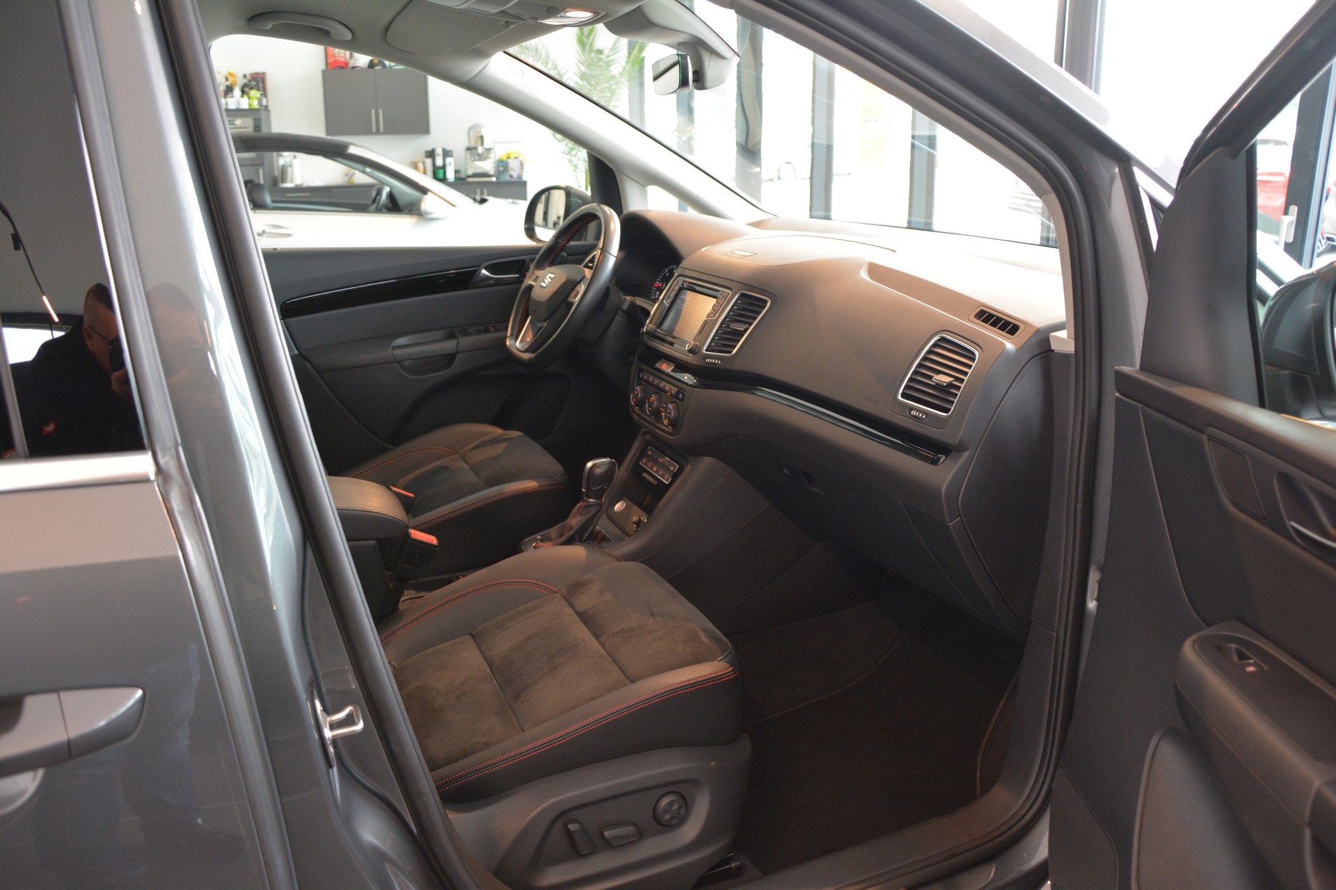 SEAT Alhambra 2.0 TDI FR Line 4Drive-image-13
