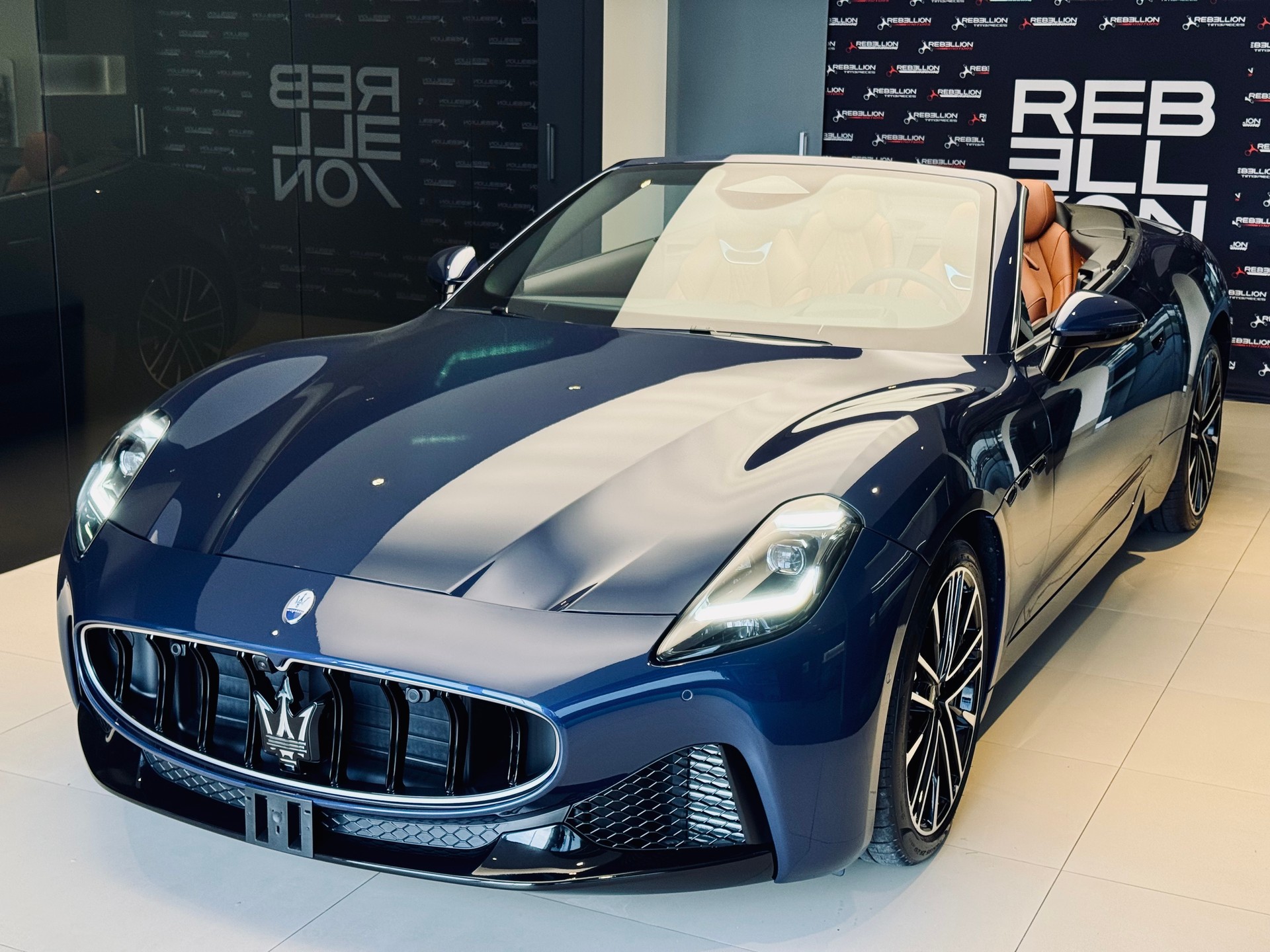 MASERATI GranCabrio Modena