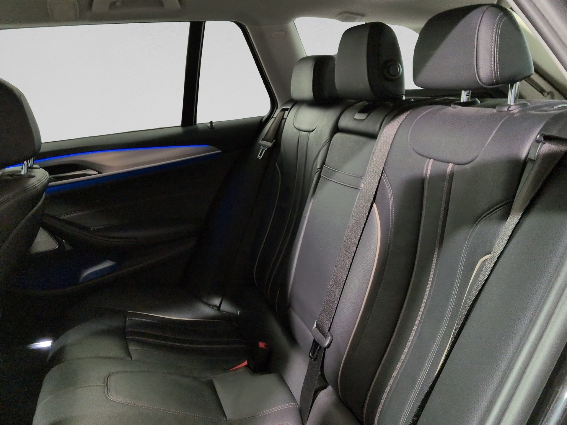 BMW 520d xDrive Touring Sport Line Steptronic-image-12