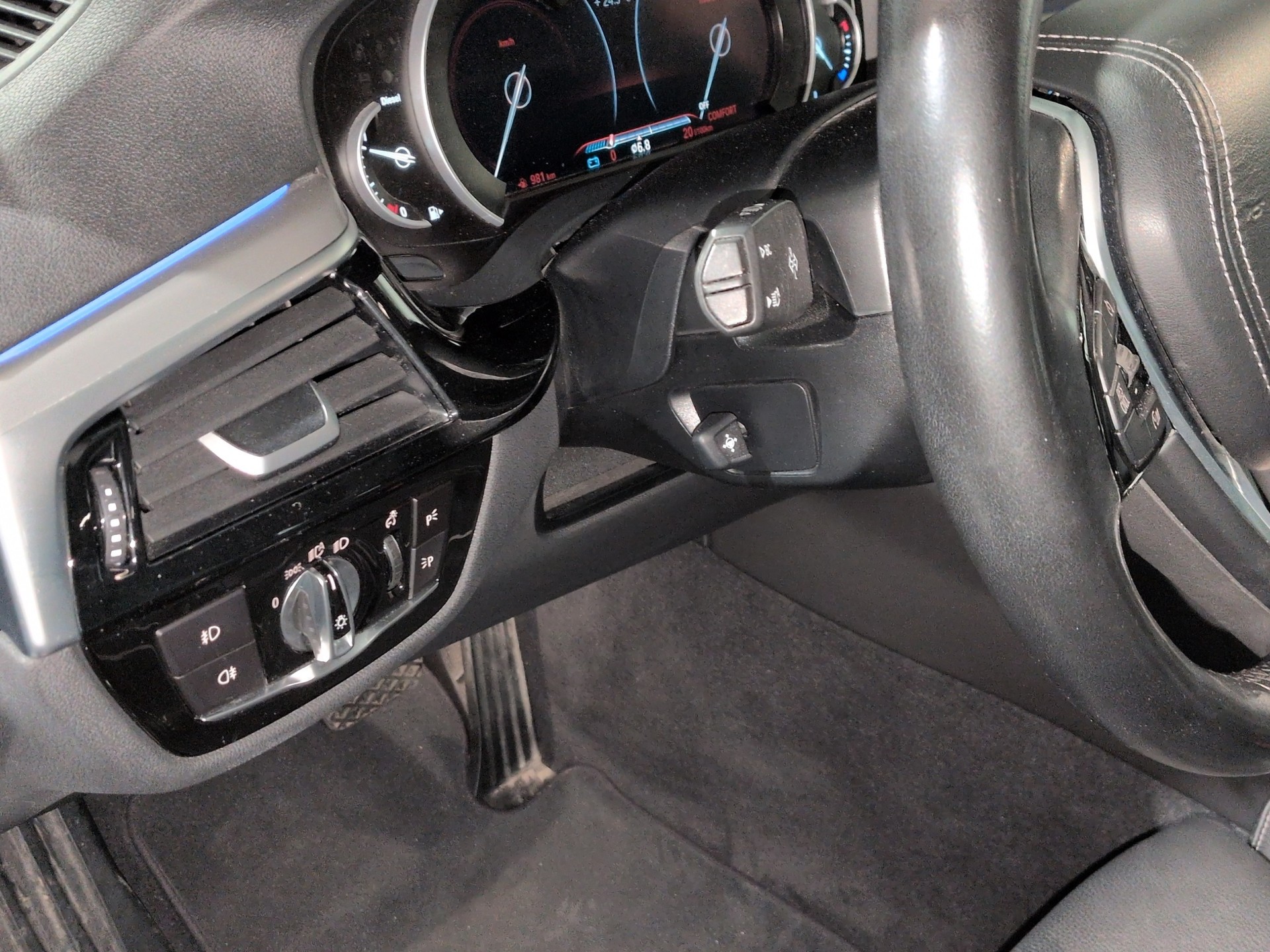 BMW 520d xDrive Touring Sport Line Steptronic-image-16