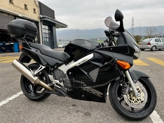 HONDA VFR 800 FI-image-1