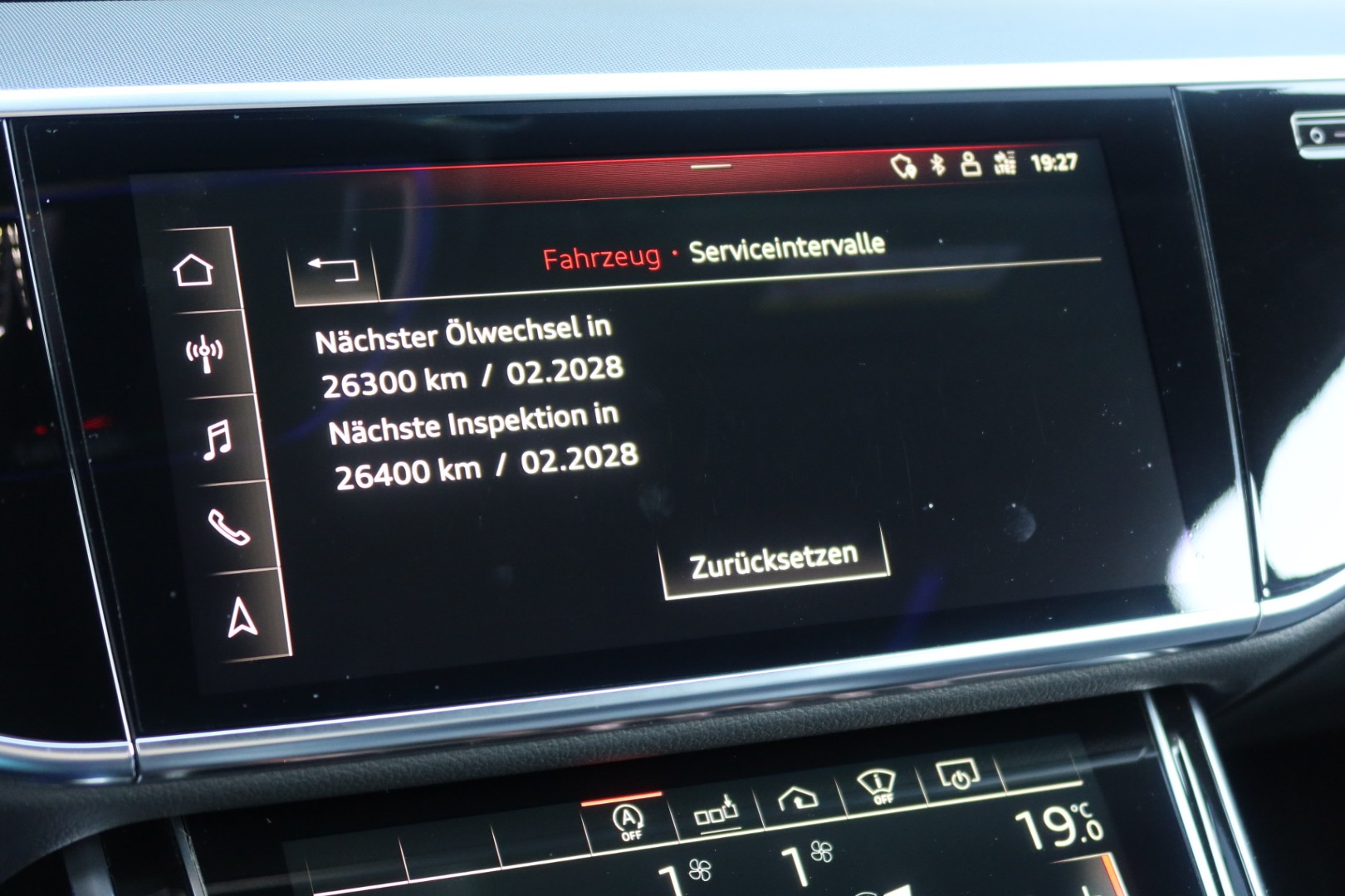 AUDI A8 55 L TFSI quattro tiptronic-image-21