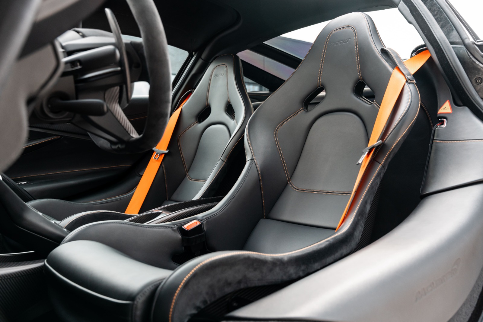 McLAREN 765 LT Coupé-image-12