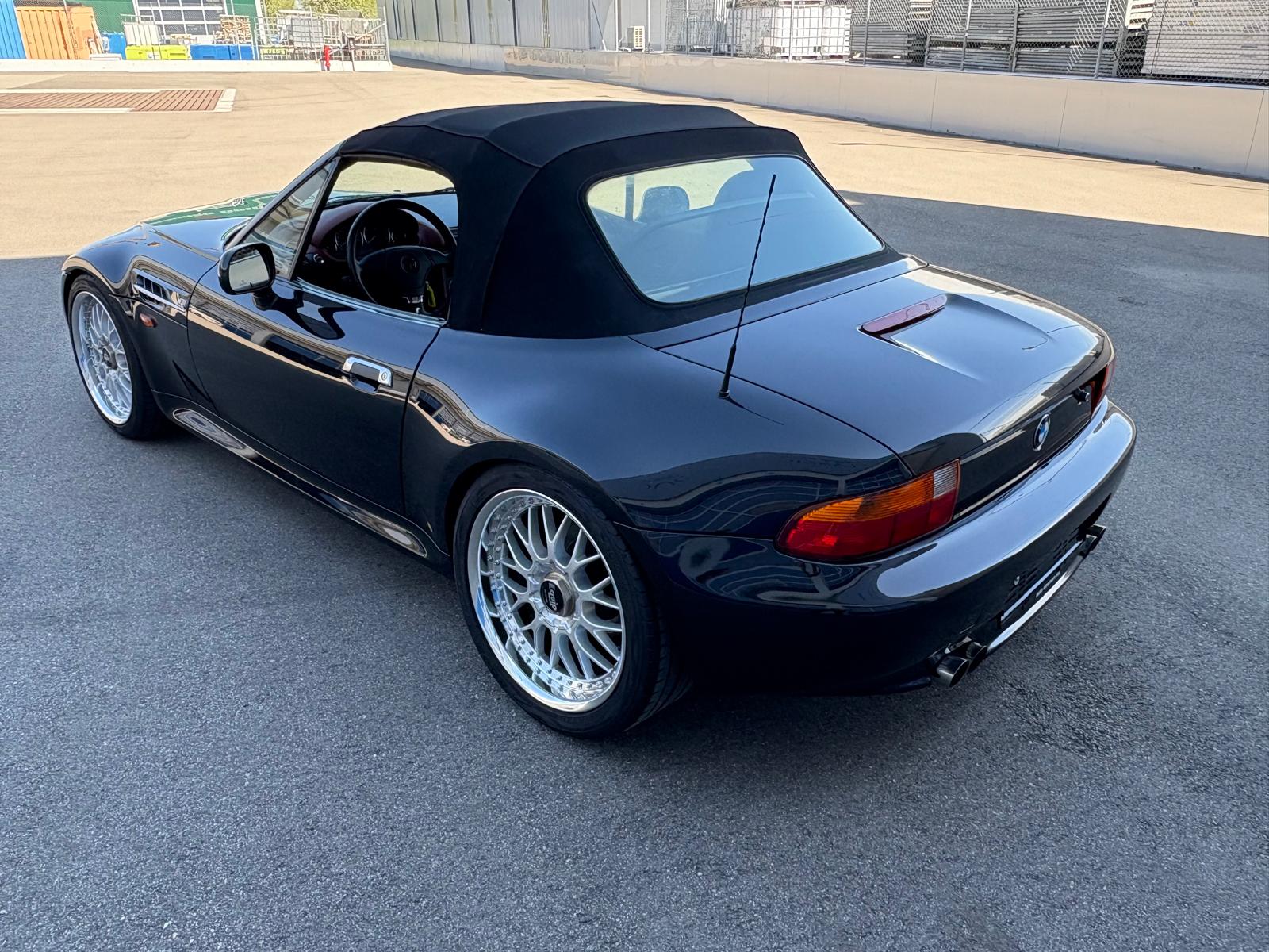 BMW Z3 2.8i Roadster-image-3