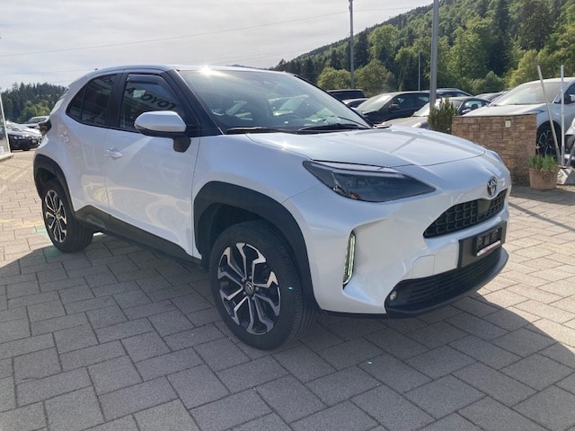 TOYOTA Yaris Cross 1.5 Trend e-CVT-image-2