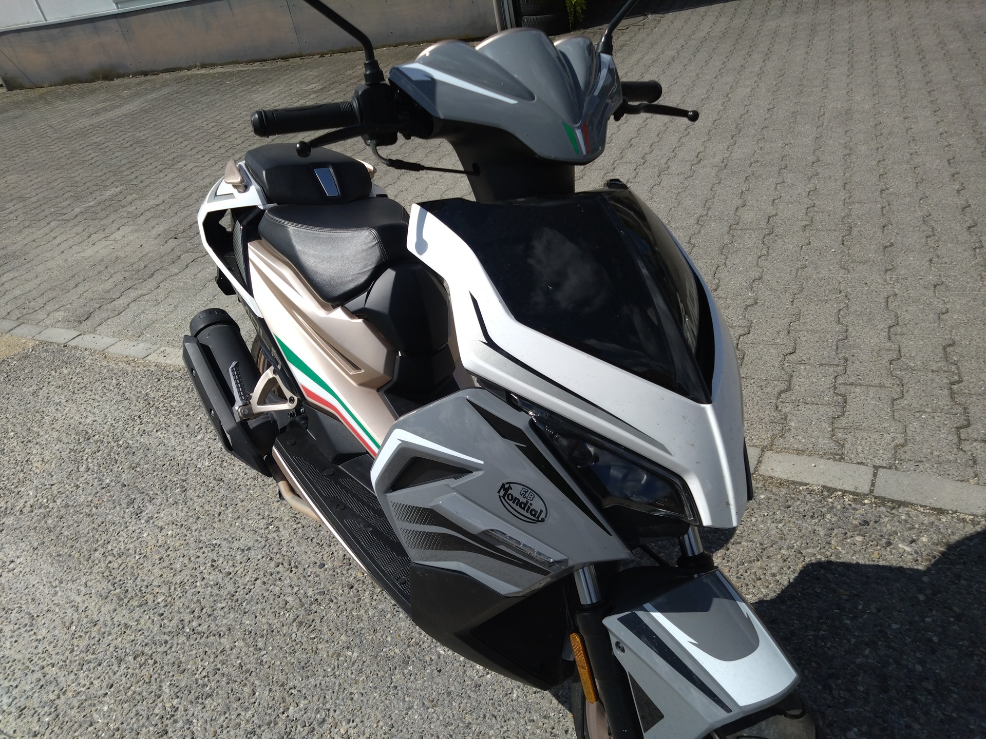 MONDIAL Imola 125-image-2