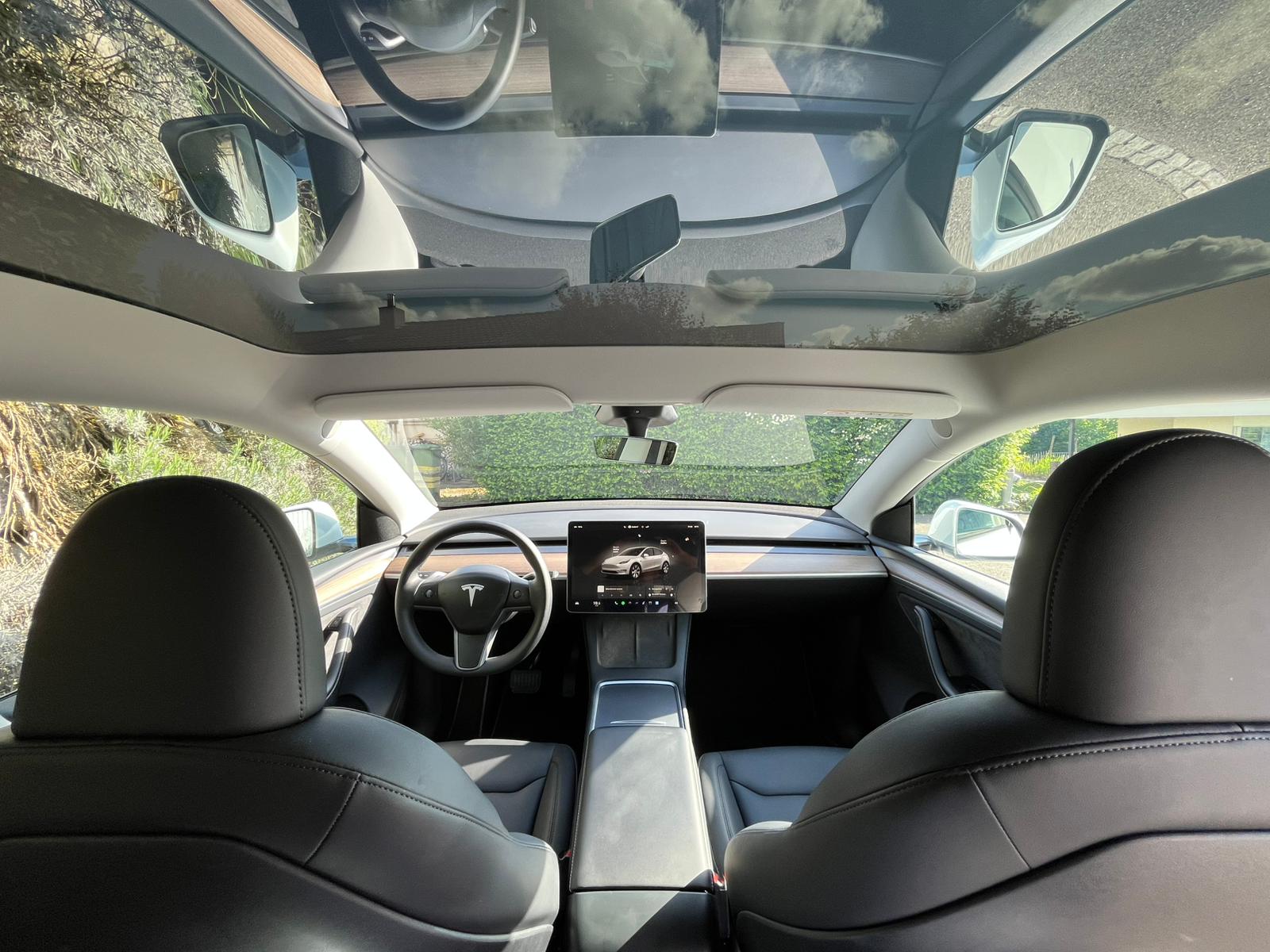 TESLA Model Y long range AWD dual motor-image-5