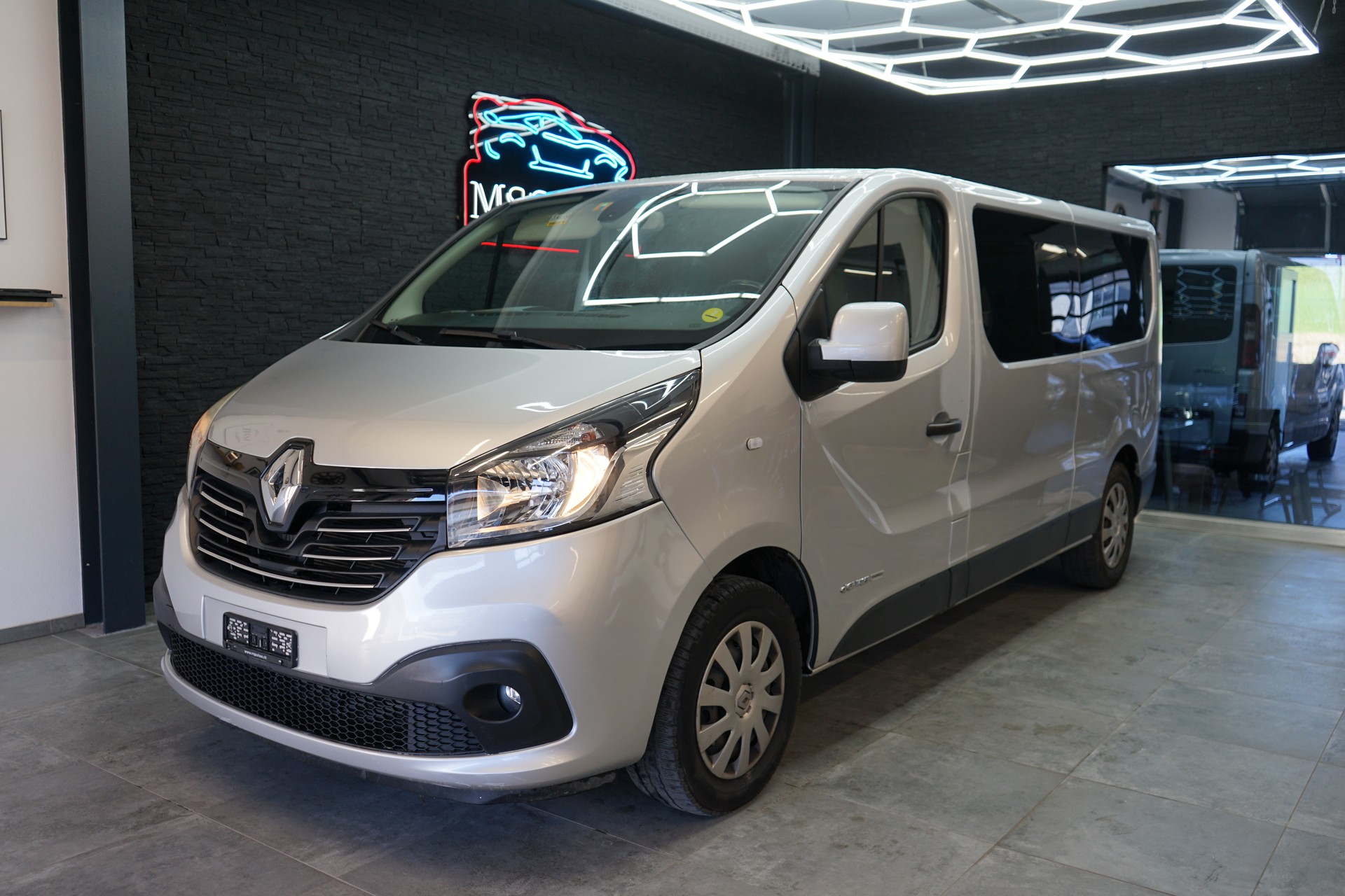 RENAULT Trafic ENERGY dCi 145 Grand Passenger Dynamique