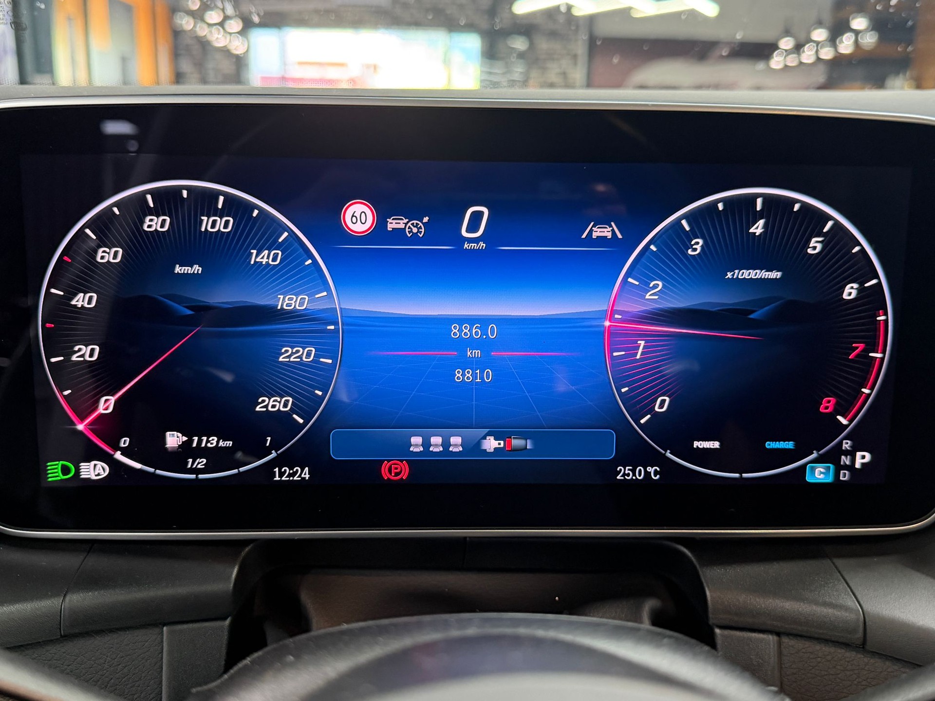 MERCEDES-BENZ GLC 300 4Matic AMG Line 9G-Tronic-image-26
