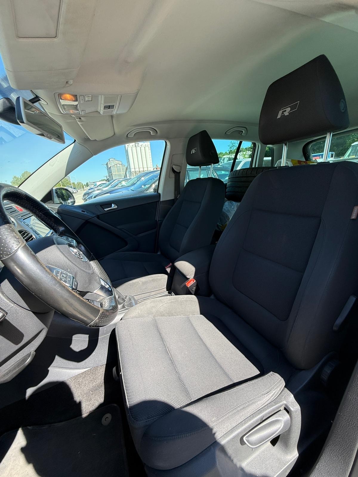 VW Tiguan 2.0 TDI R-Line Sport&Style-image-7
