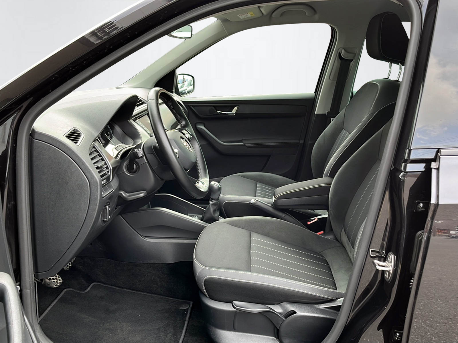 SKODA Fabia 1.0 TSI Style-image-7
