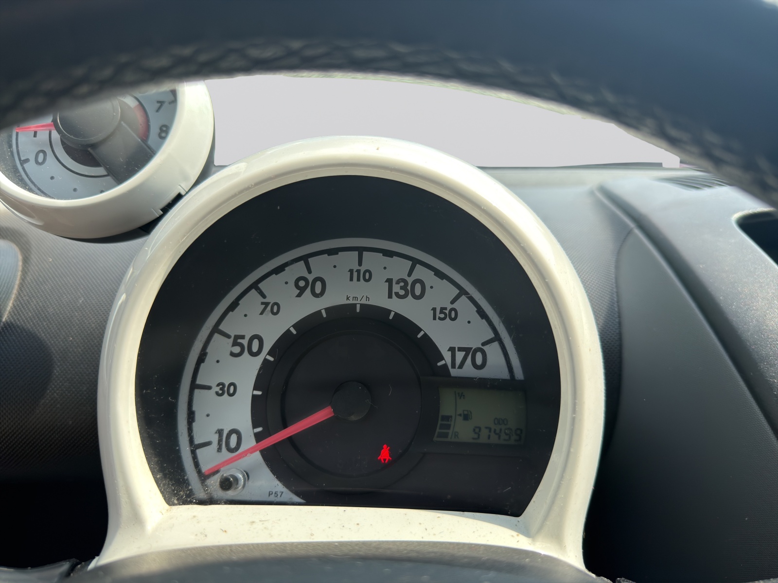 PEUGEOT 107 1.0 Swiss Edition-image-20