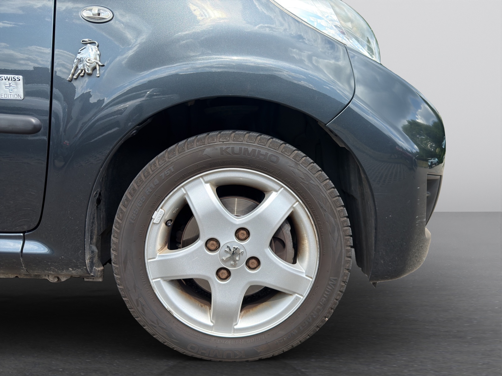 PEUGEOT 107 1.0 Swiss Edition-image-27