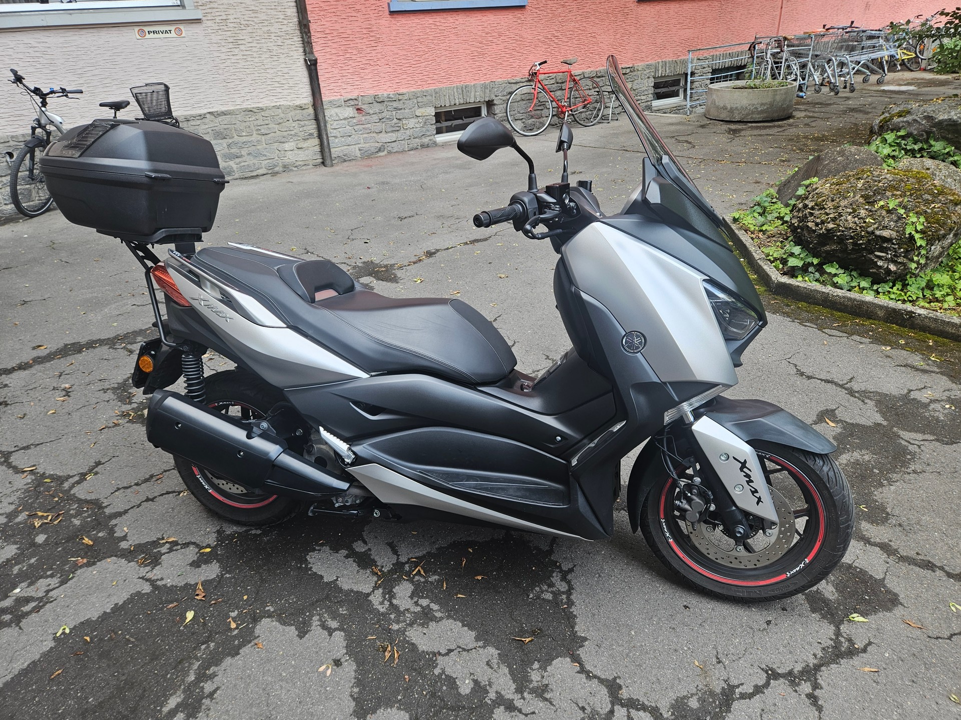 YAMAHA X-Max CZD 300 ABS-image-1