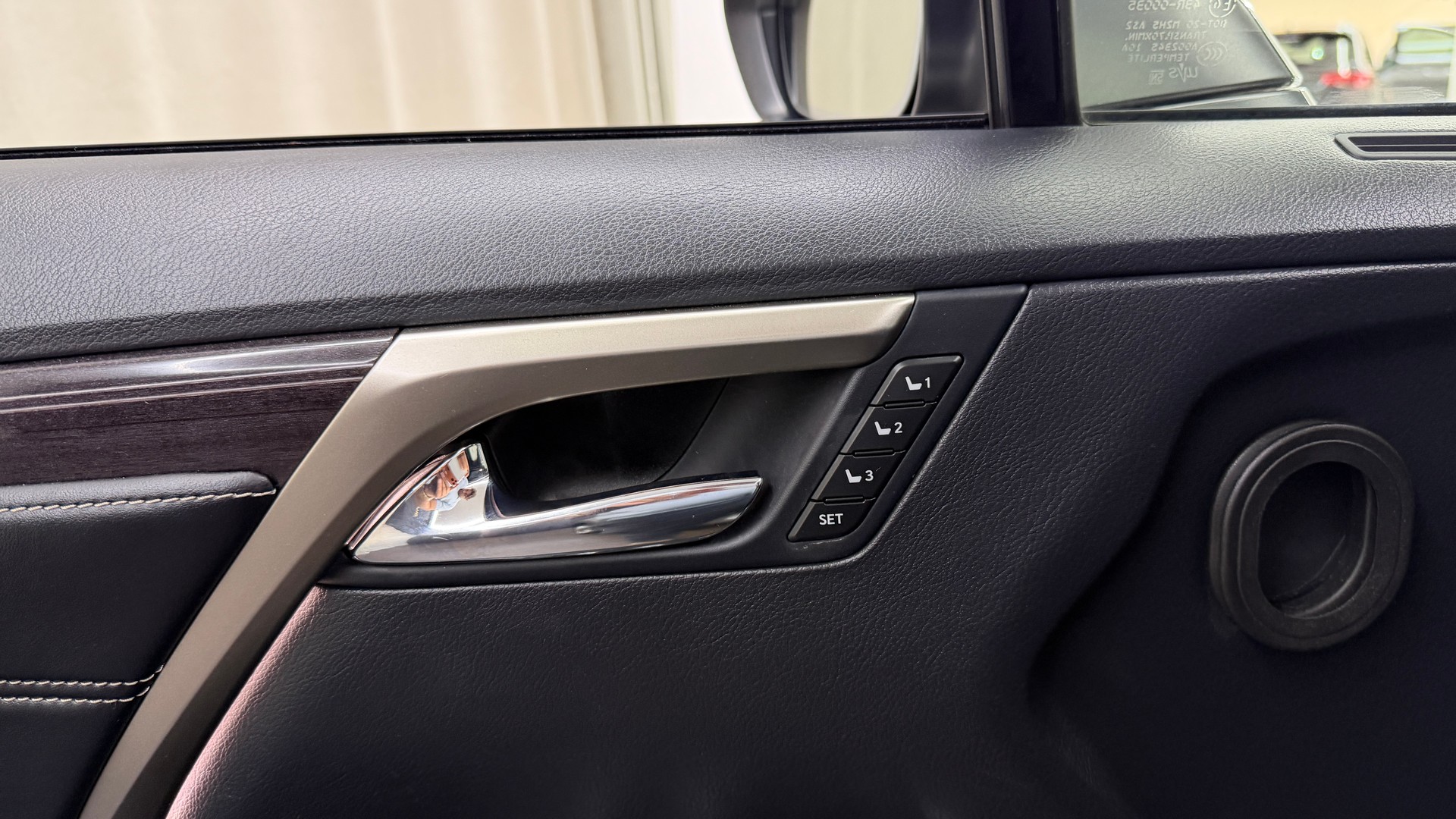 LEXUS RX 450h excellence AWD CVT-image-19