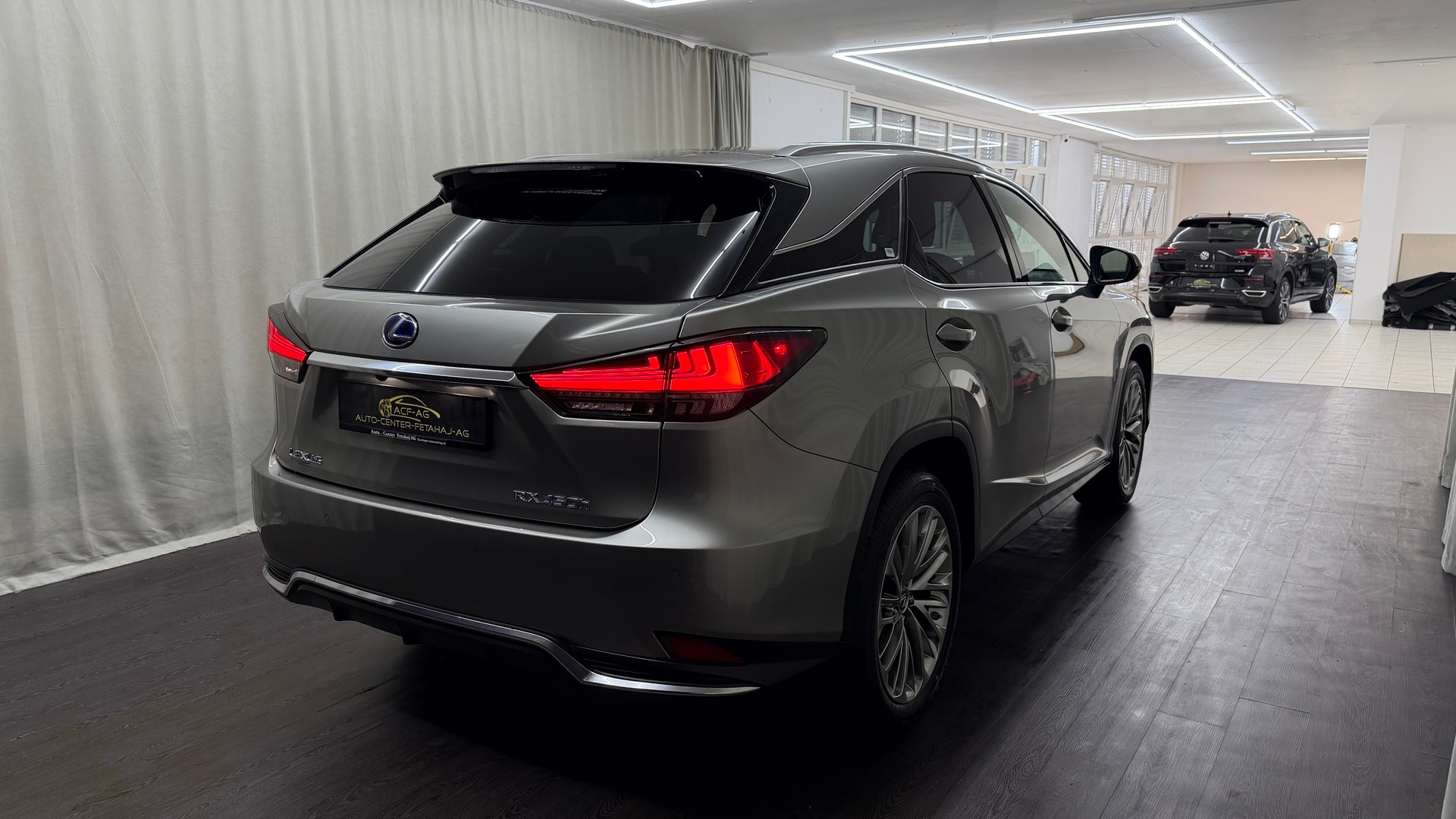 LEXUS RX 450h excellence AWD CVT-showroom-element-3