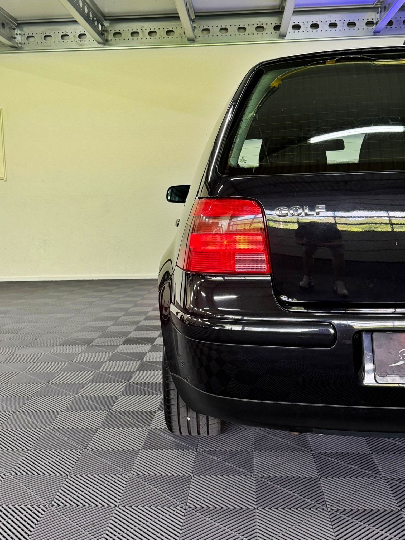 VW Golf 1.8 T GTI-image-7
