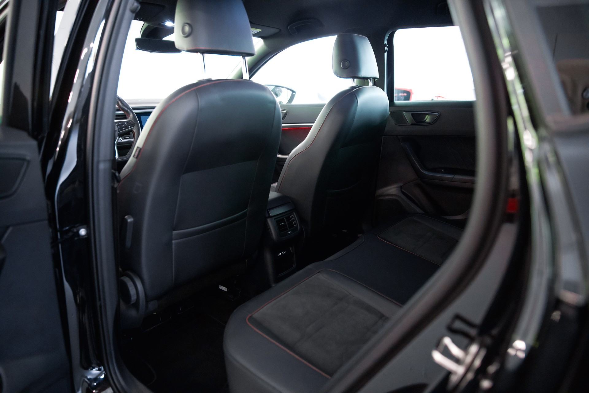SEAT Ateca 2.0 TSI FR 4Drive DSG-image-20