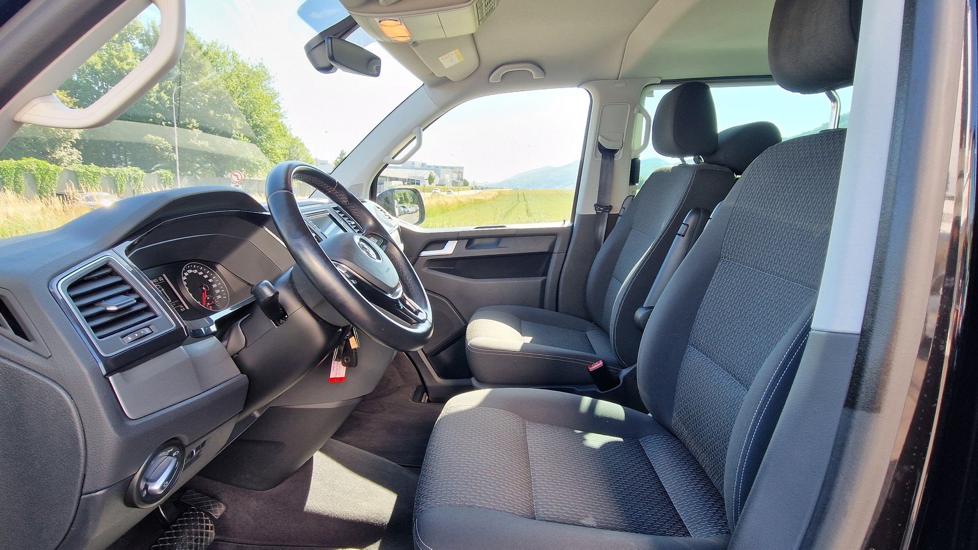 VW T6 Multivan 2.0 TDI Trendline Liberty DSG-image-6