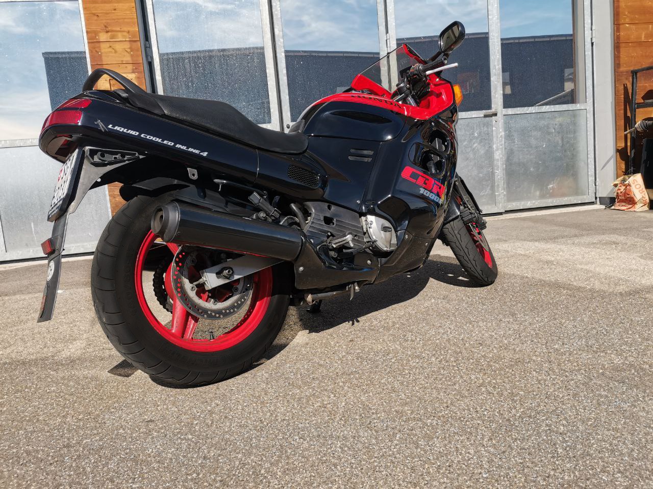 HONDA CBR 1000 F H/J-image-8