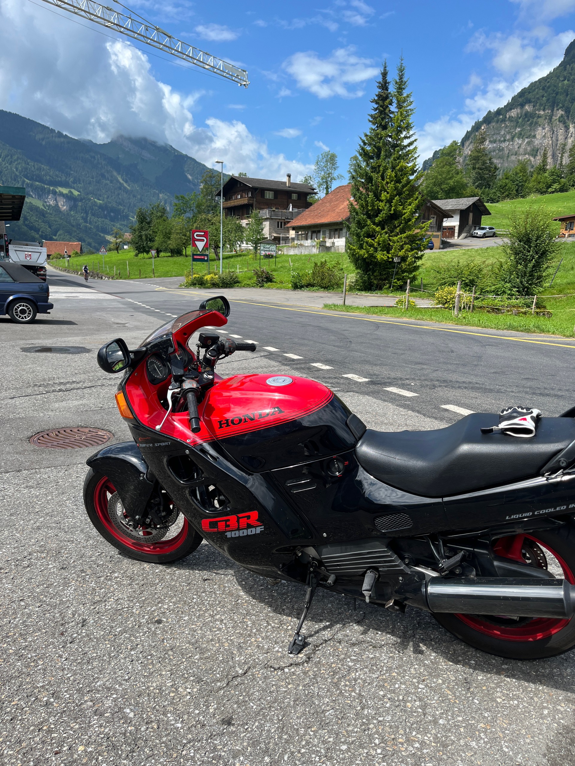 HONDA CBR 1000 F H/J-image-1