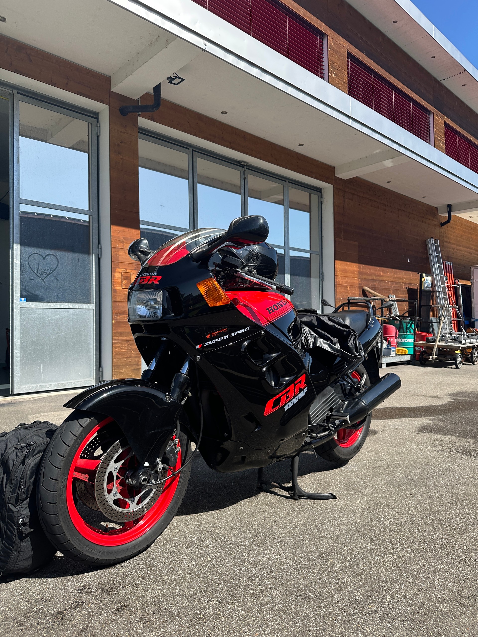HONDA CBR 1000 F H/J-image-0