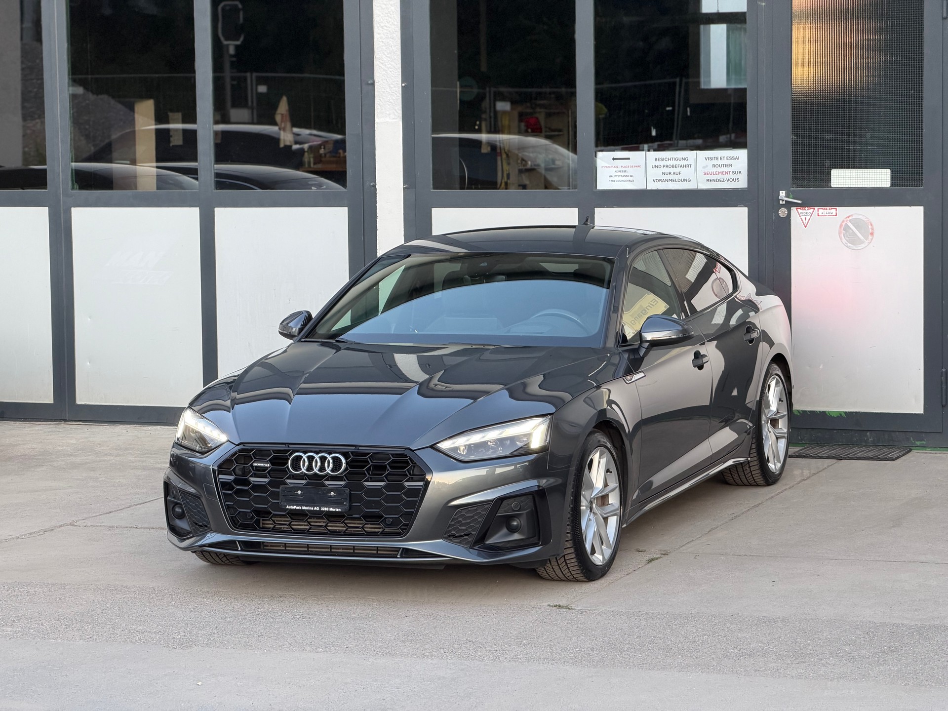 AUDI A5 Sportback 40 TFSI S-Line S-tronic quattro-showroom-element-1