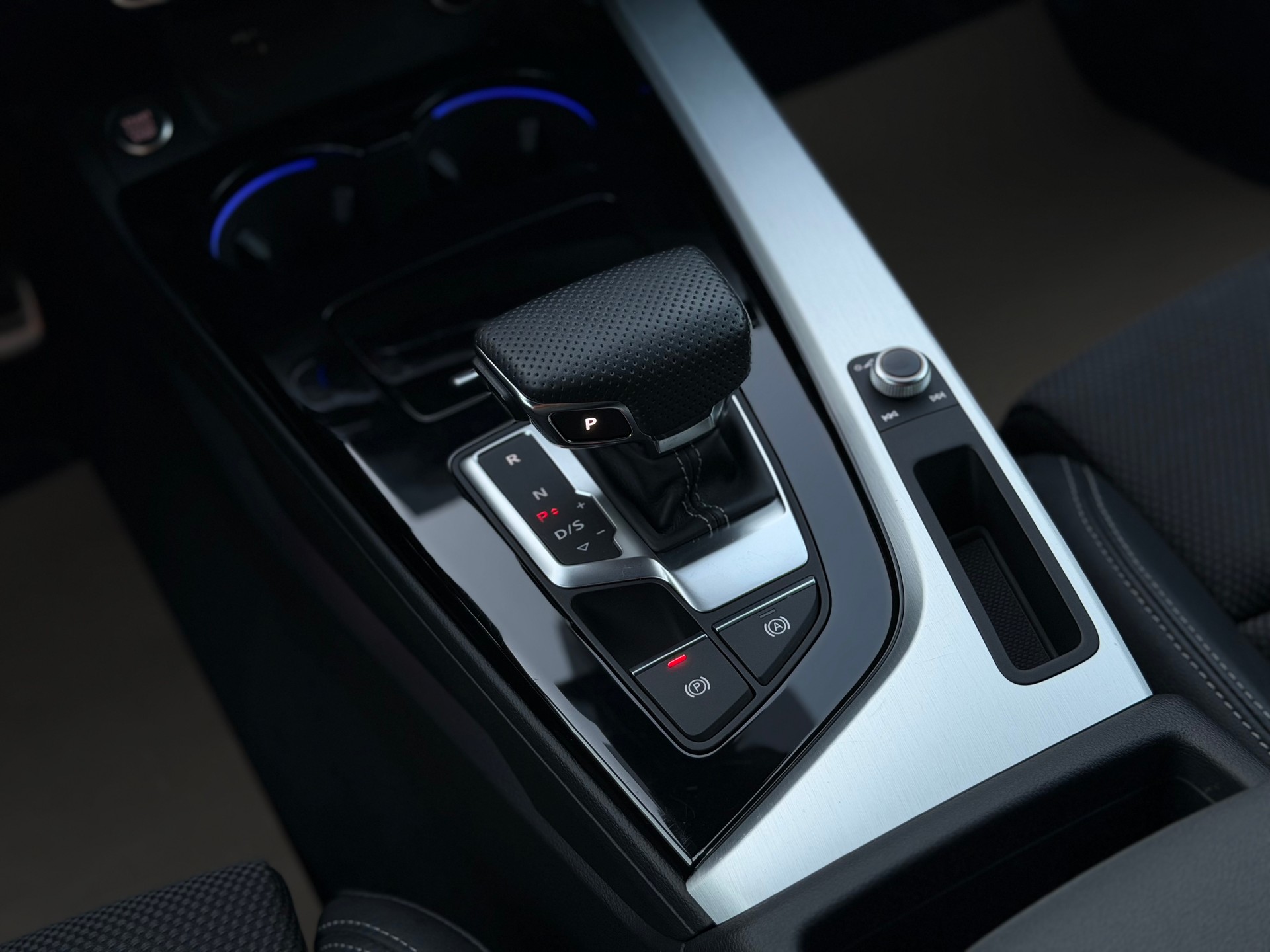 AUDI A5 Sportback 40 TFSI S-Line S-tronic quattro-image-17