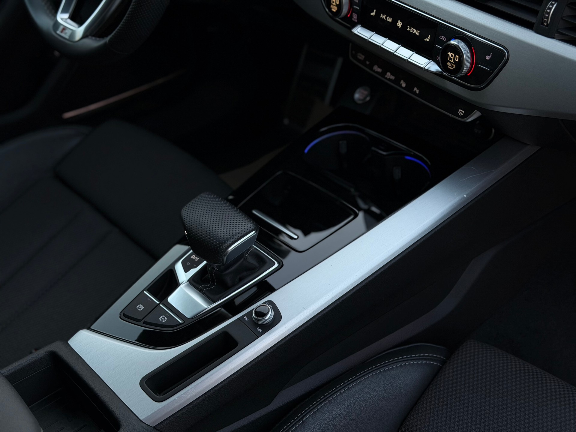 AUDI A5 Sportback 40 TFSI S-Line S-tronic quattro-image-16