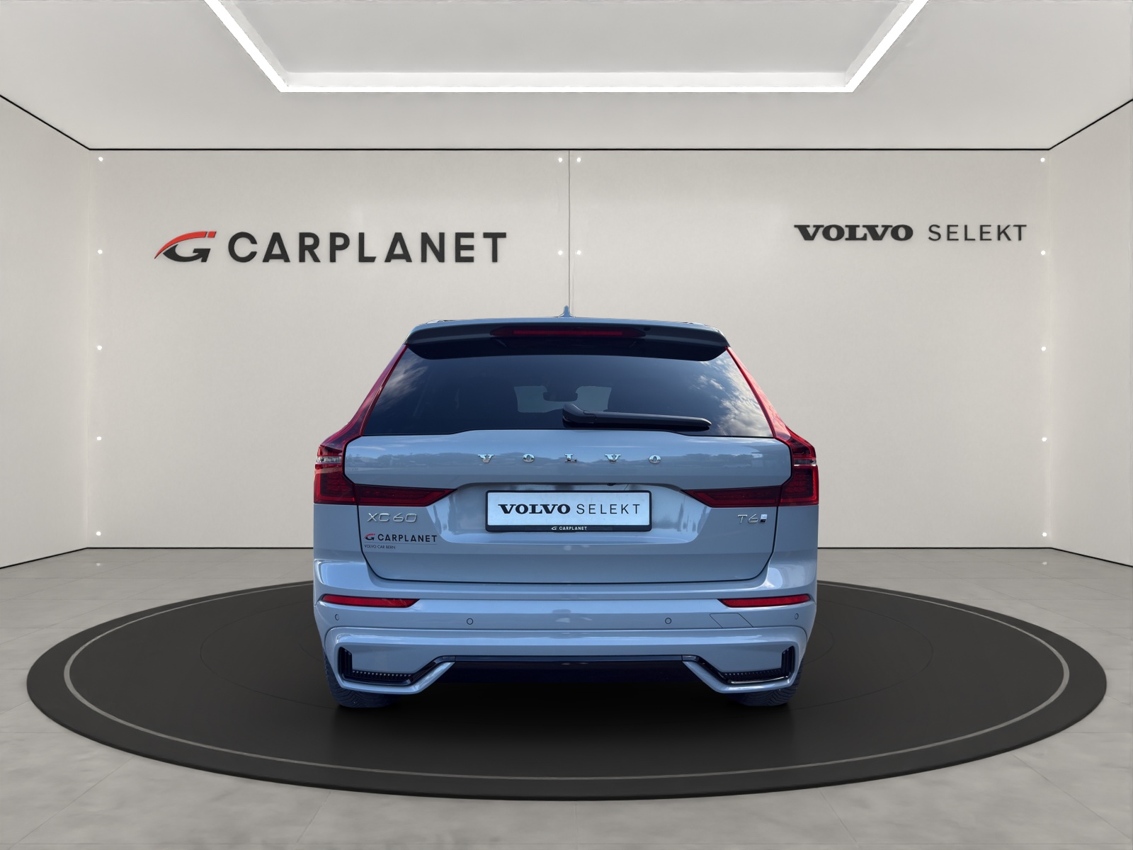 VOLVO XC60 2.0 T6 TE Plus Dark eAWD-image-4