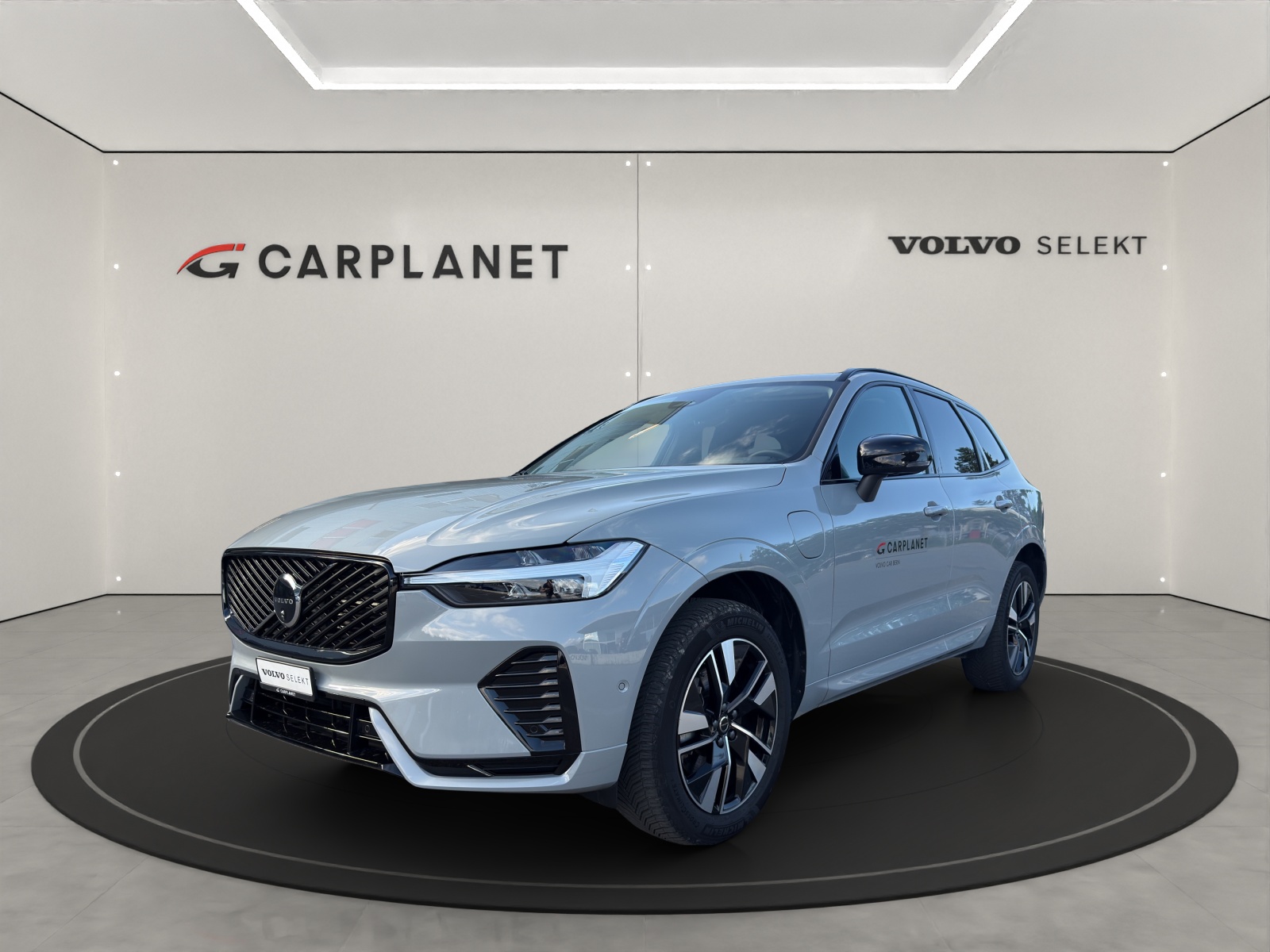 VOLVO XC60 2.0 T6 TE Plus Dark eAWD