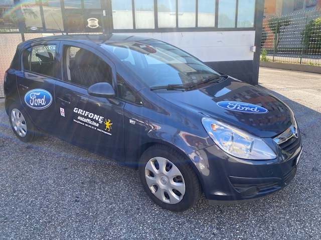 OPEL Corsa 1.4 TP Color Edition